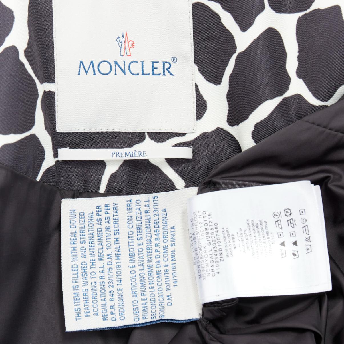 MONCLER Premiere Chagall Giubotto Chaqueta de plumón negra con estampado de manchas de jirafa Sz1 en venta 4