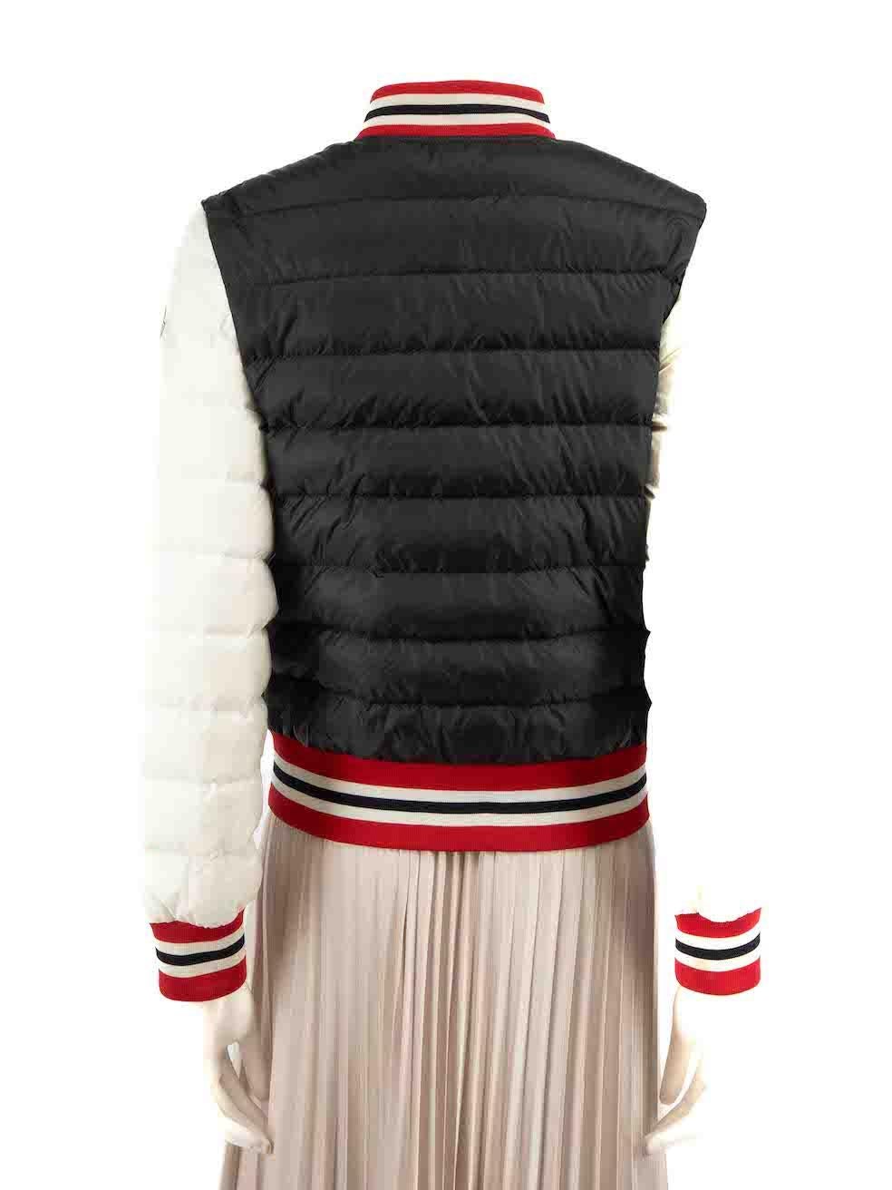 Moncler gesteppte Bomberjacke Größe XS (Beige) im Angebot