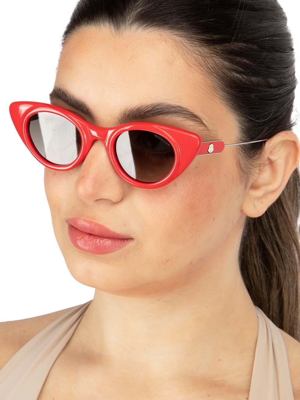 CONDITION is New with tags on this brand new Moncler designer item. This item comes with original packaging. Please note cases may differ from the picture.
 
 
 
 Details
 
 
 Model: ML0102 66B
 
 Red
 
 Acetate
 
 Cat Eye Sunglasses
 
 Tinted Grey