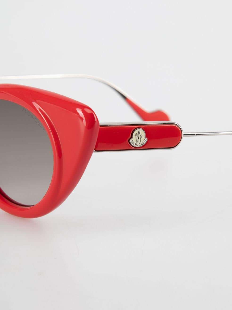 Moncler Red Cat Eye Frame Tinted Sunglasses For Sale 2