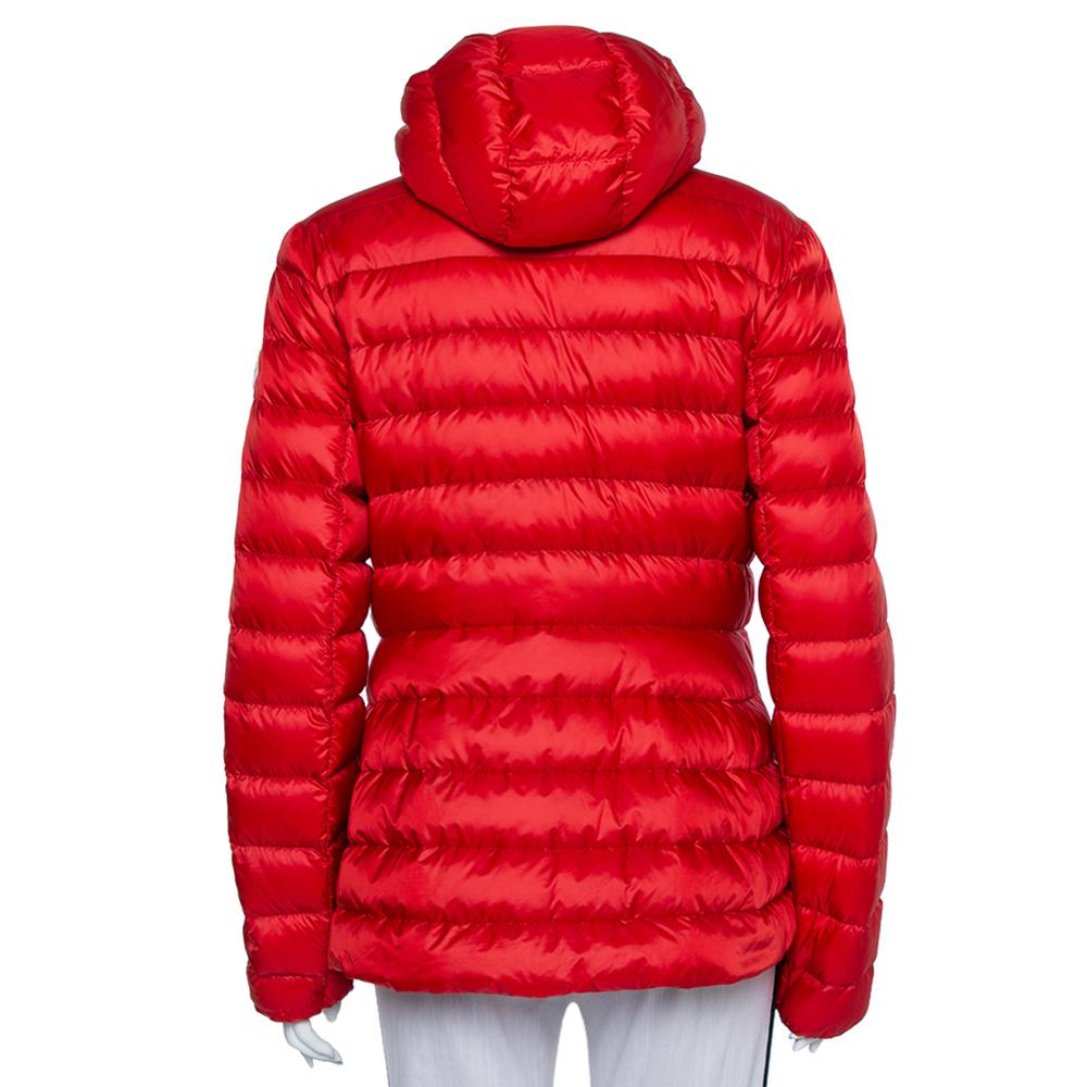 The grand red shade and the quilted style make this Moncler jacket a covetable piece. It exhibits a durable quality, a matching hood for added warmth, and a full front zipper. Wear this one for an effortless winter look.

Includes:Brand Tag