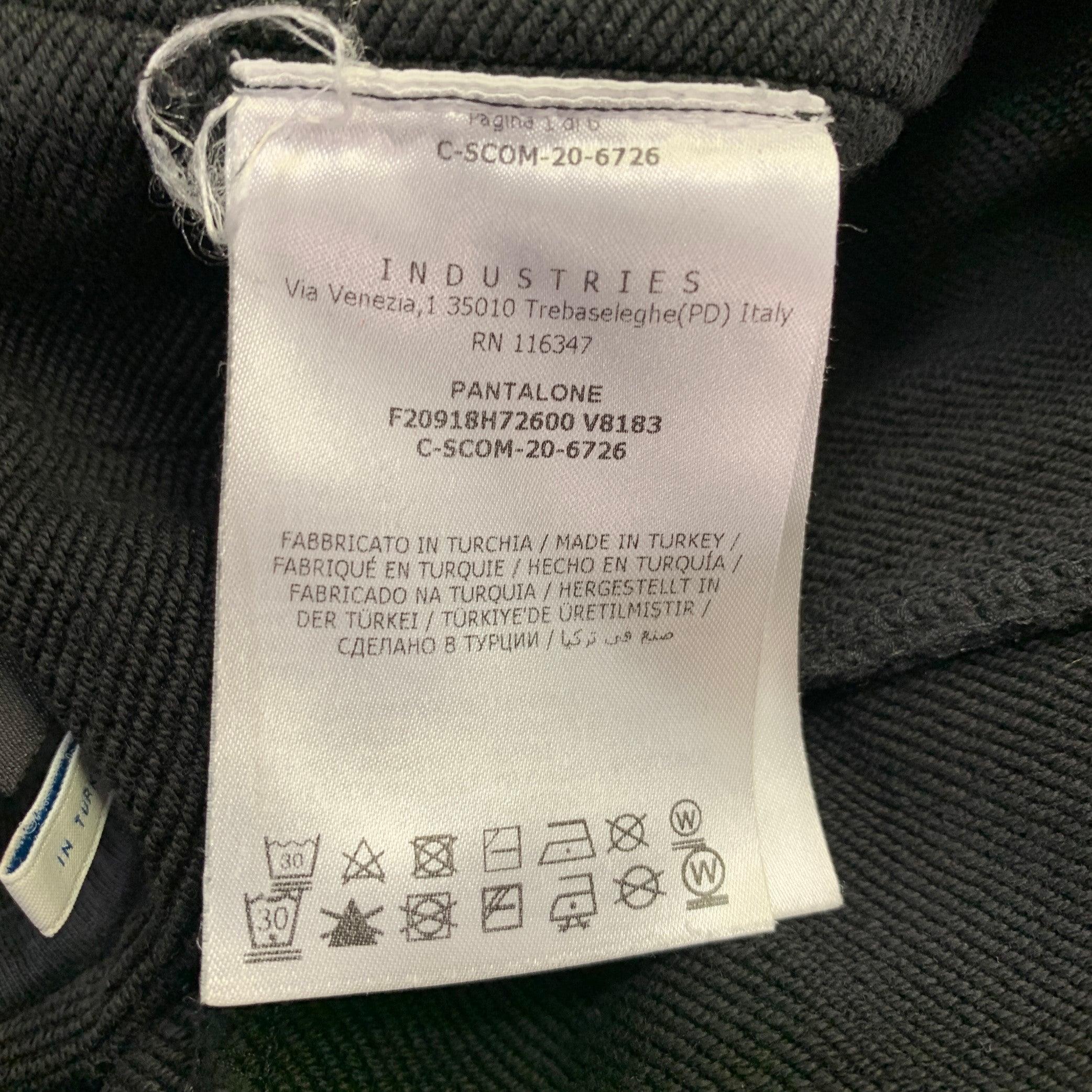Uomo Moncler Taglia L Pantaloni casual in cotone con coulisse con logo nero in vendita