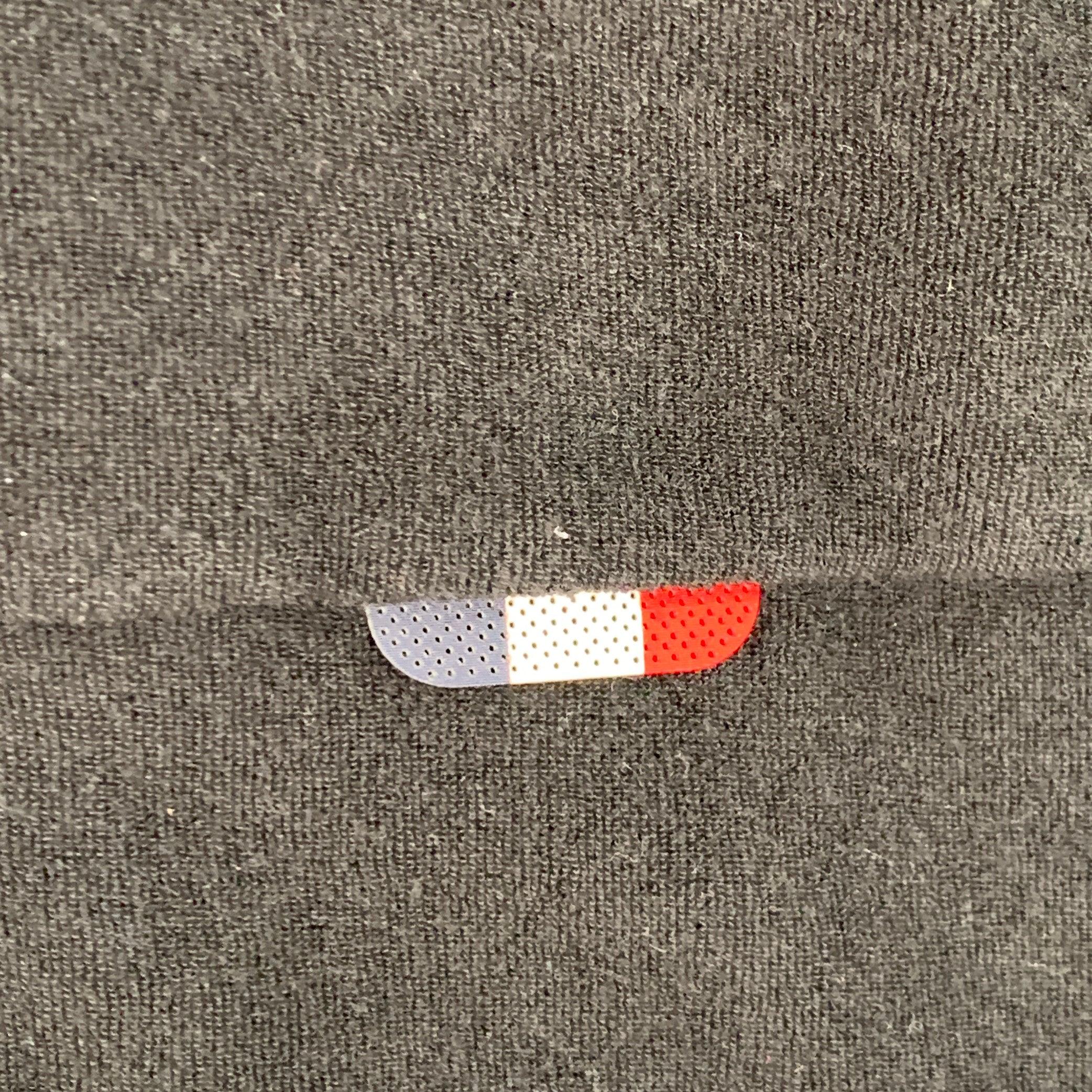 MONCLER sweatshirt
in a black cotton terry featuring a hooded style, long sleeves, and kangaroo pocket. Made in Italy.Excellent Pre-Owned Condition. 

Marked:   L 

Measurements: 
 
Shoulder: 21.5 inches Chest: 44 inches Sleeve: 26 inches Length: