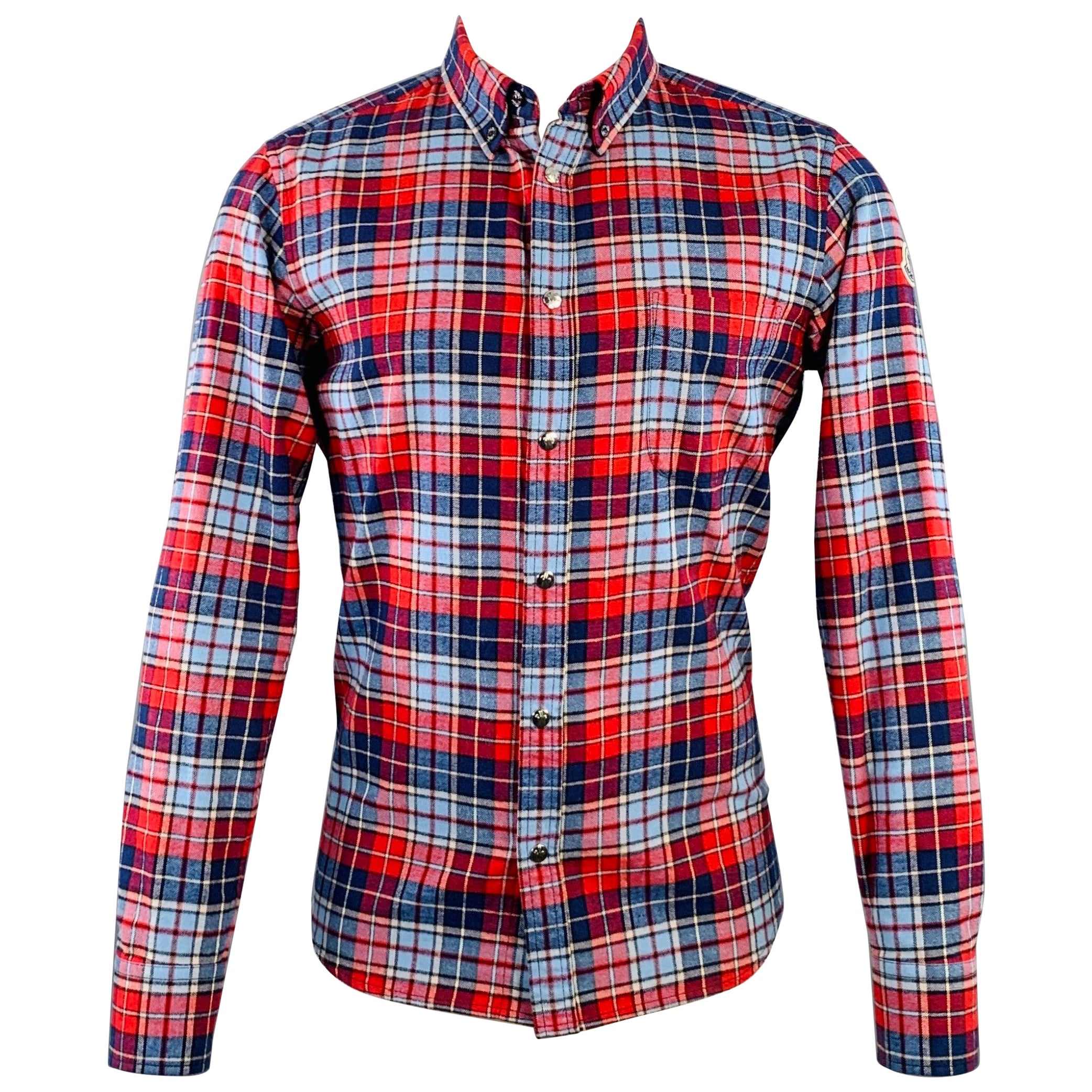 MONCLER Size M Blue Navy Red Plaid Cotton Button Down Collar Long Sleeve Shirt (Chemise à manches longues avec col boutonné) en vente