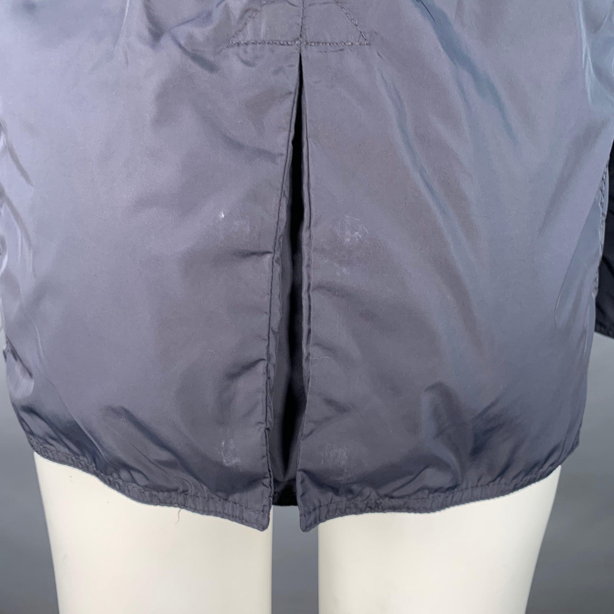 MONCLER Größe M Navy Nylon Zip Buttons Windbreaker Jacke im Angebot 1