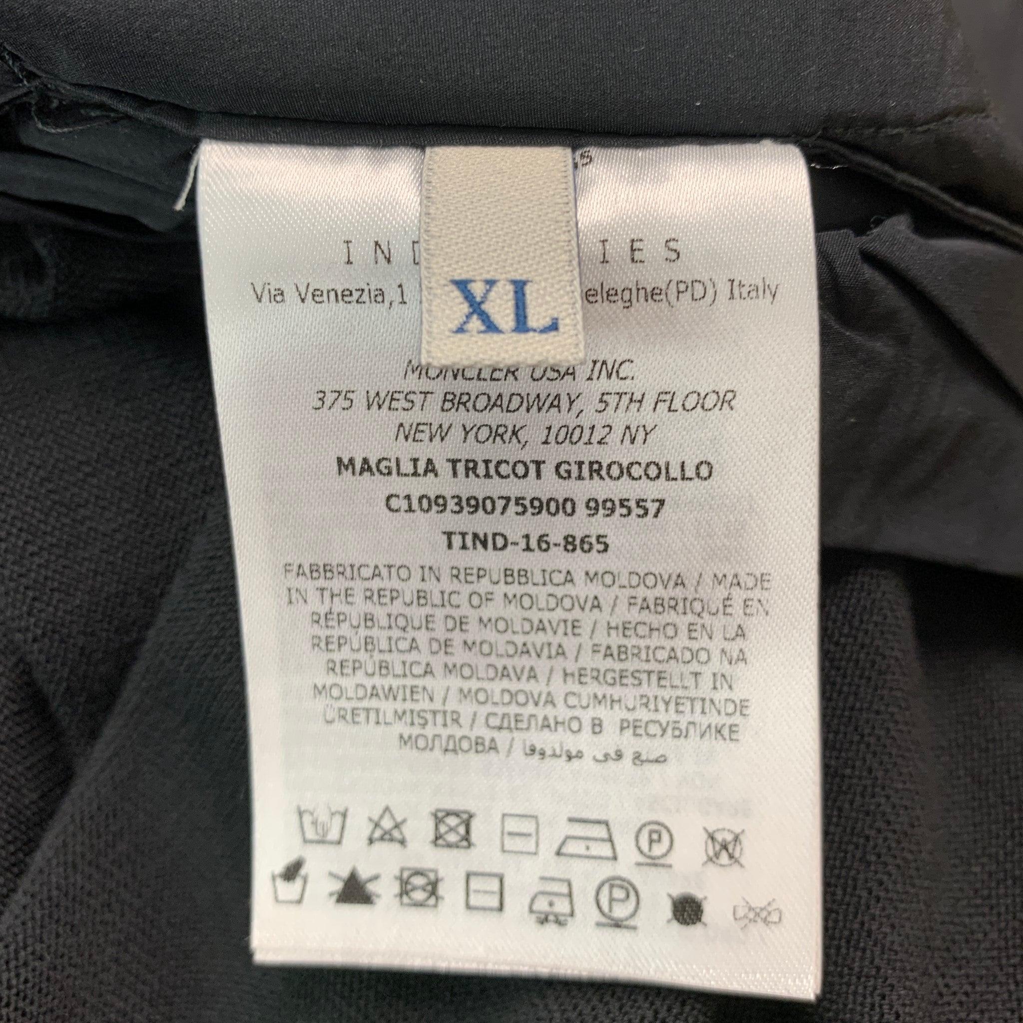 MONCLER Size XL Black Mixed Fabrics Viscose Cotton Short Sleeve Pullover 3