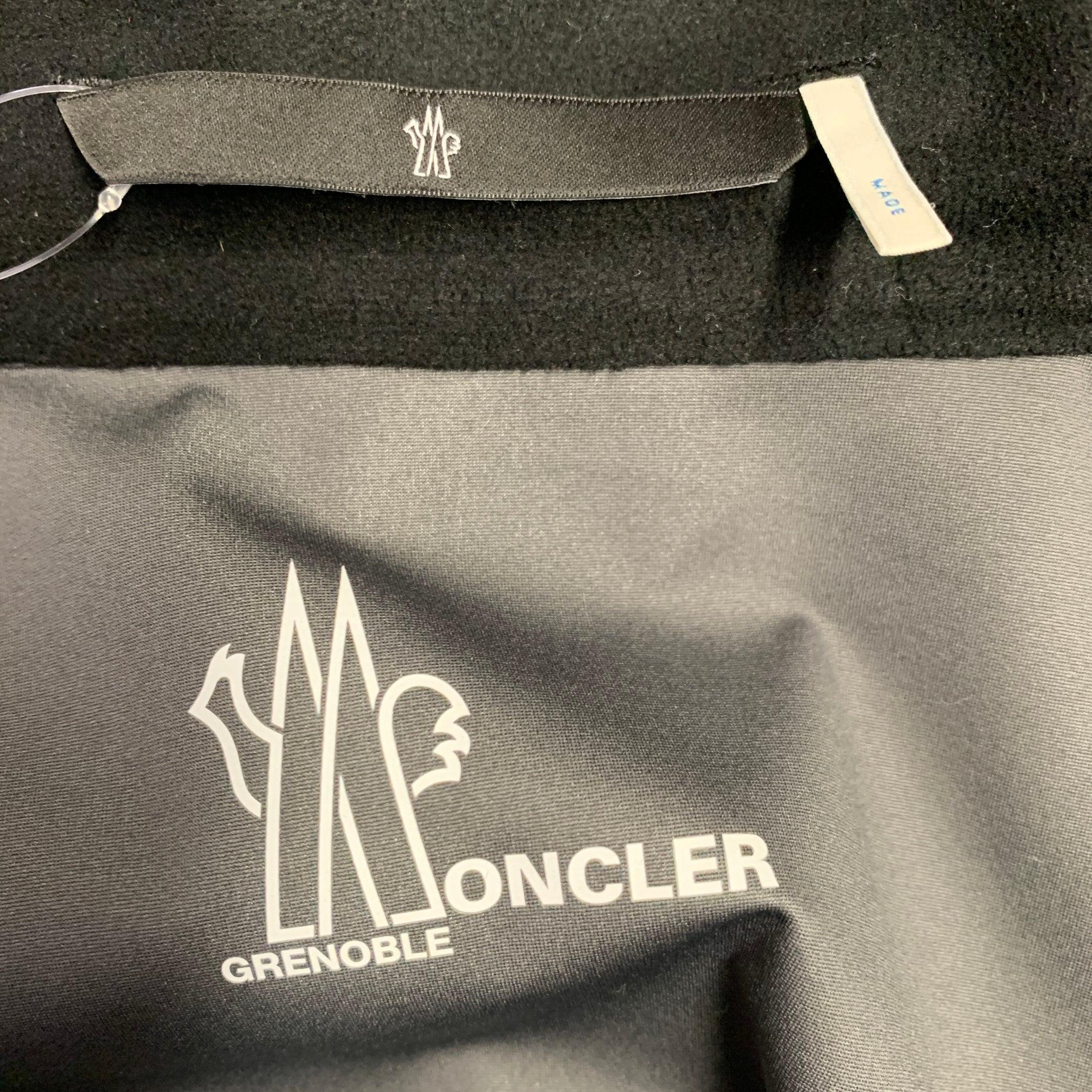 Moncler Taglia XL Giacca Fuyens nera in misto poliammide con tasche a zip in vendita 2