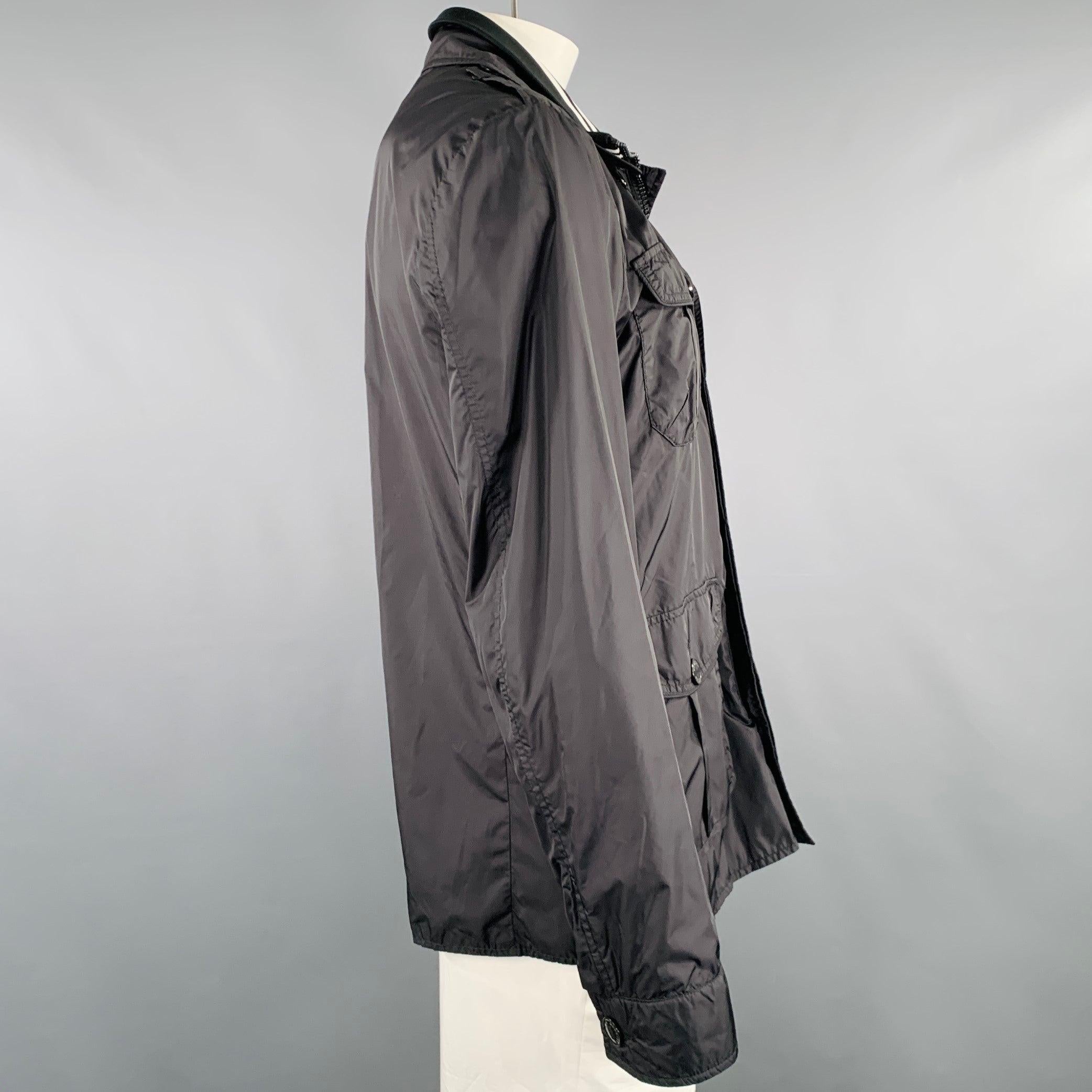 MONCLER Size XXXL Black White Polyamide Jacket In Excellent Condition For Sale In San Francisco, CA