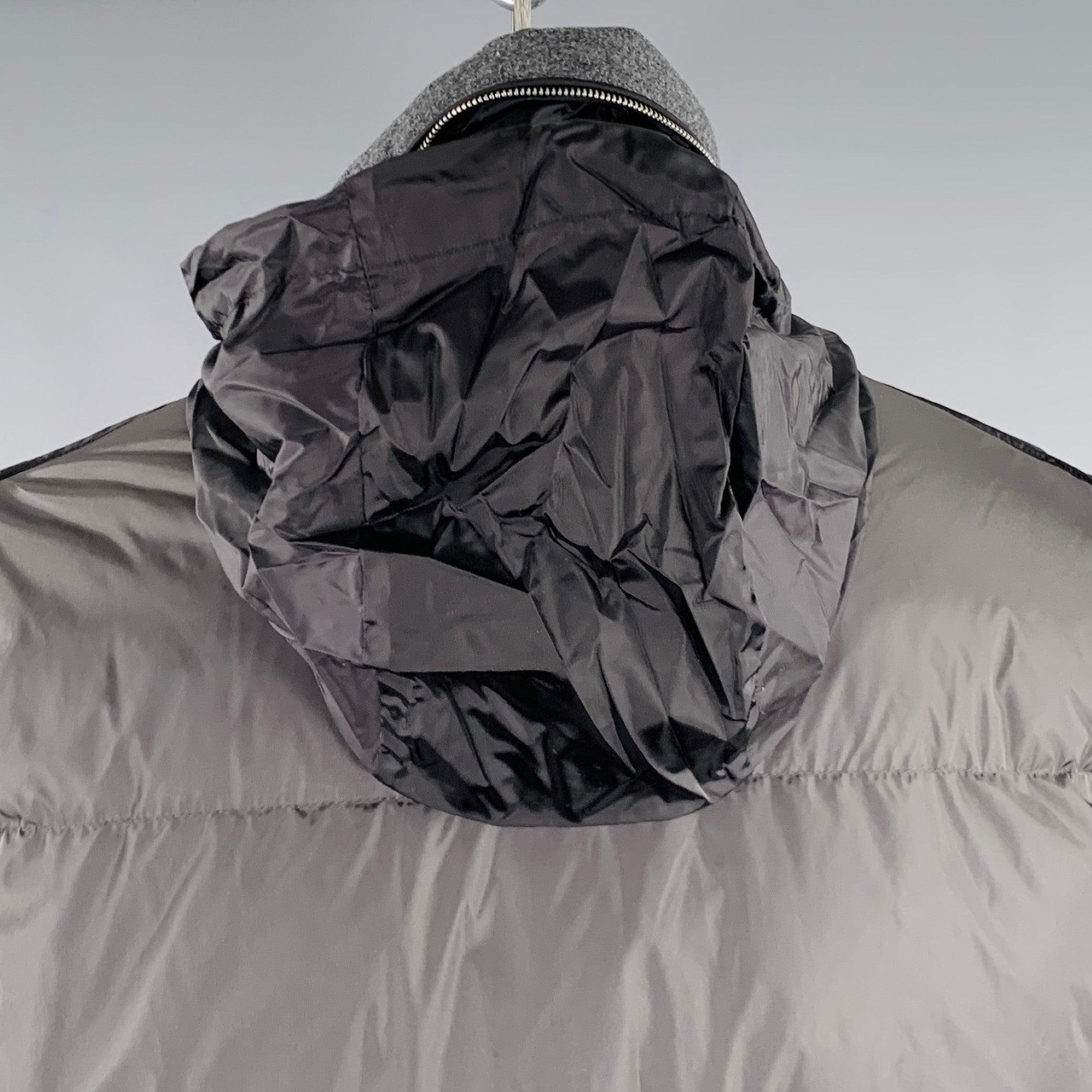 De los hombres MONCLER Talla XXXL Gris Chaqueta acolchada de lana con cremallera en venta