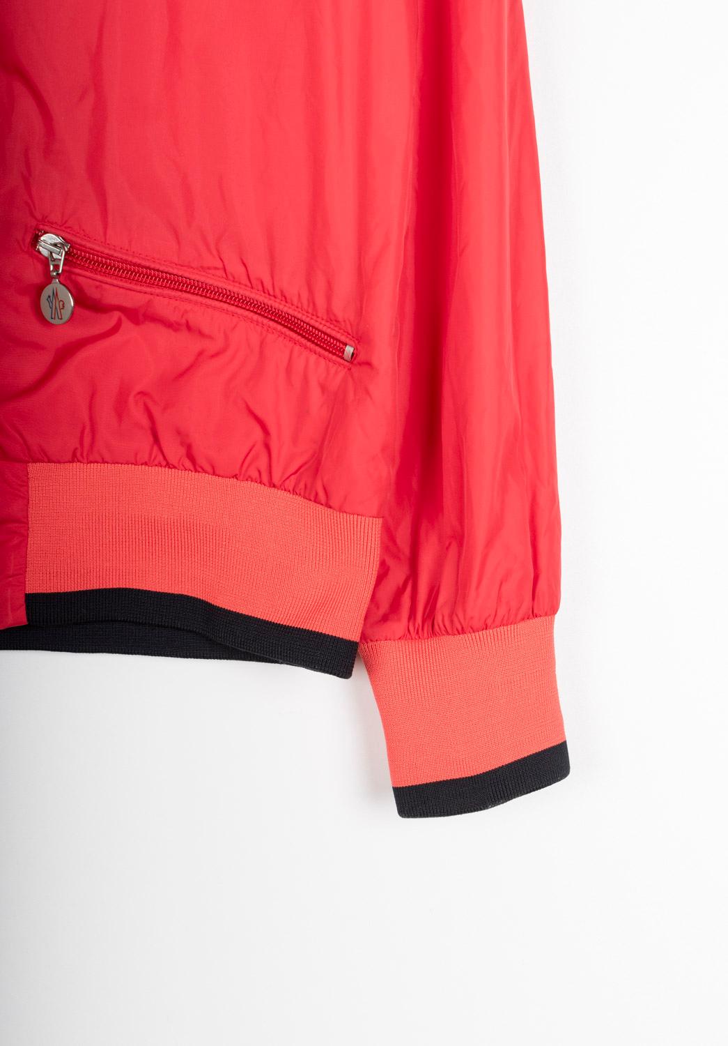 Women's Moncler Women Jacket Vintage Acacia Size 2/M, S1345 For Sale