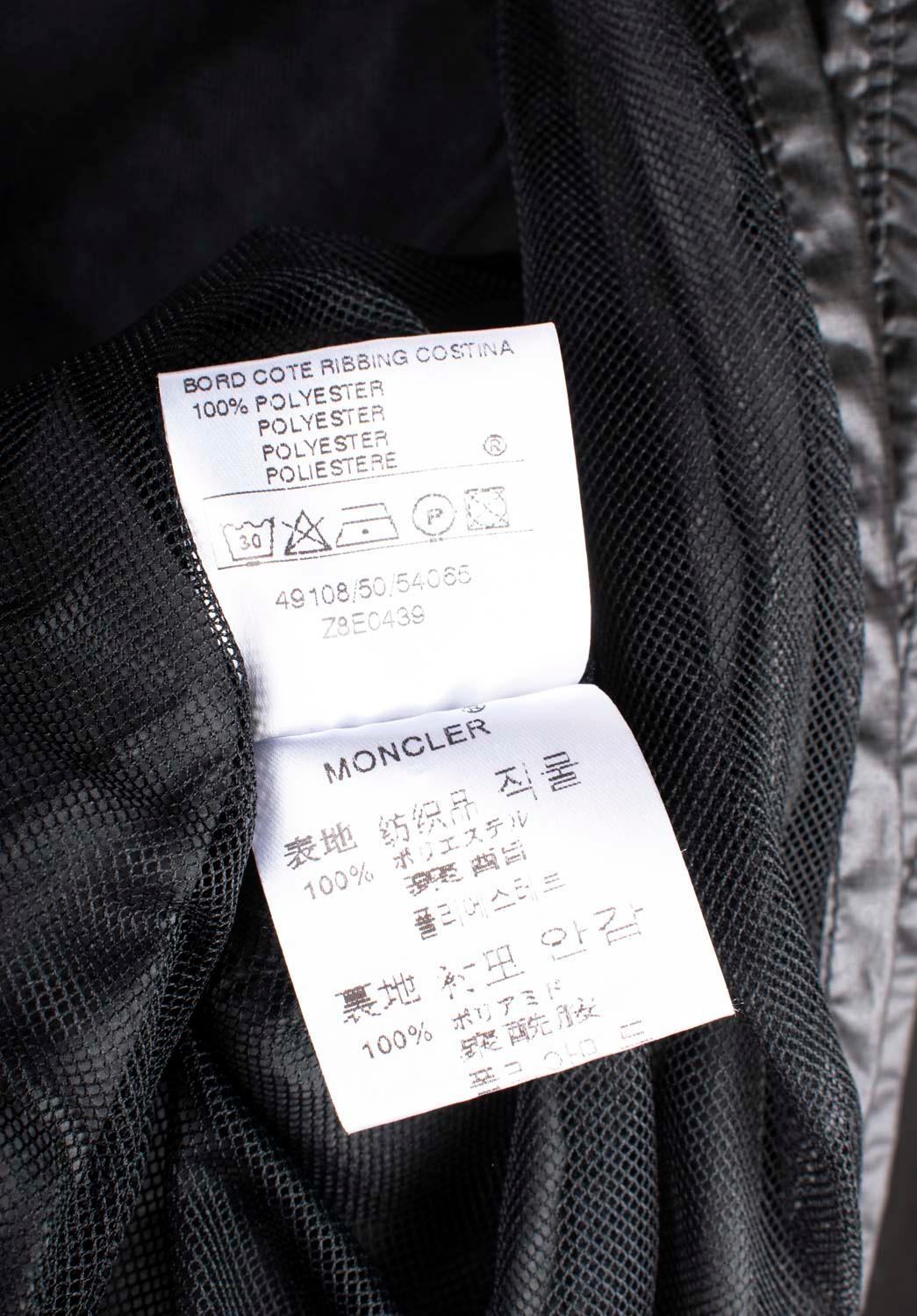 Moncler Donna Giacca lunga con cappuccio e cintura Taglia 1-S/M, S.I.M. in vendita 5