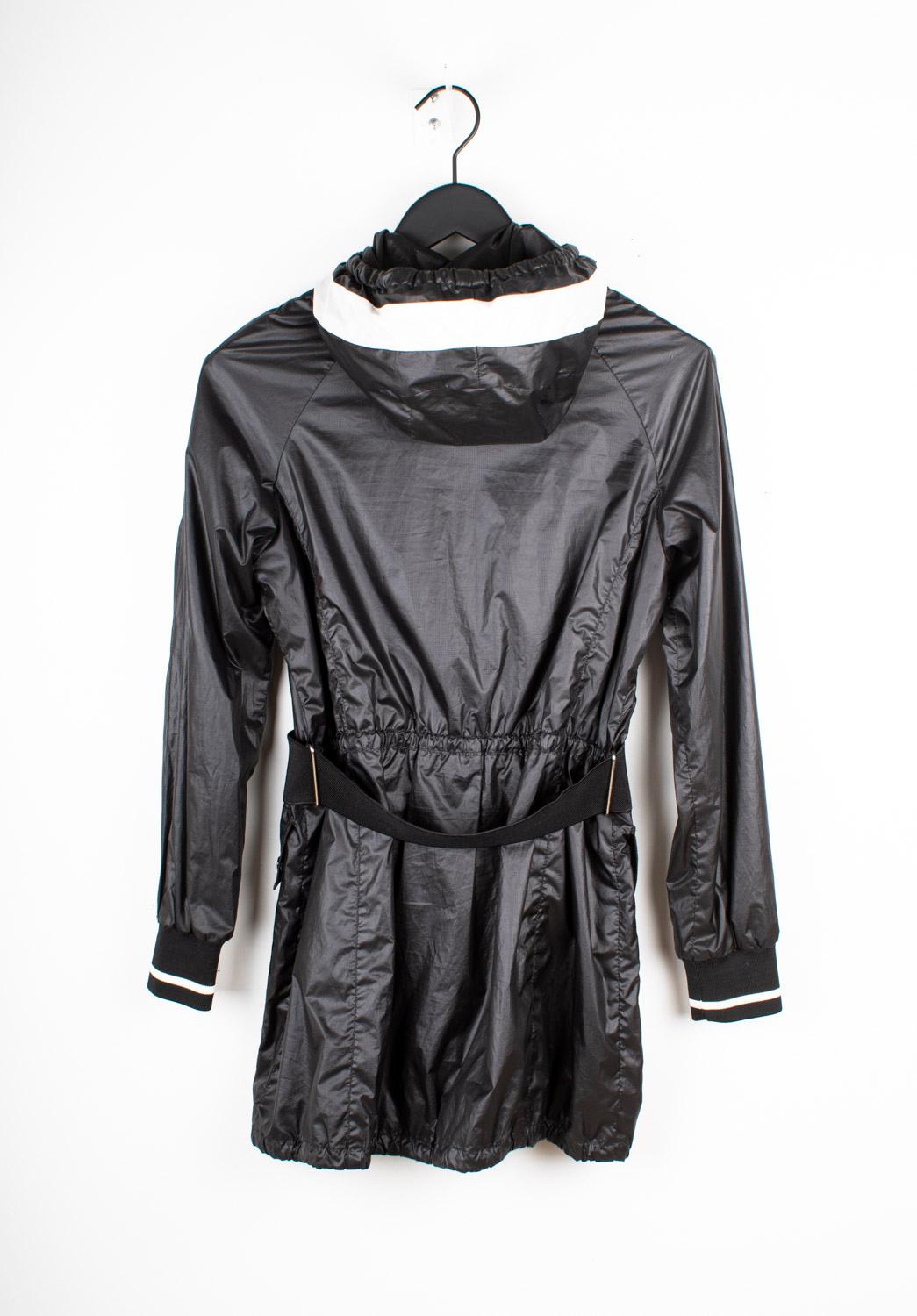 Moncler Donna Giacca lunga con cappuccio e cintura Taglia 1-S/M, S.I.M. in vendita 2
