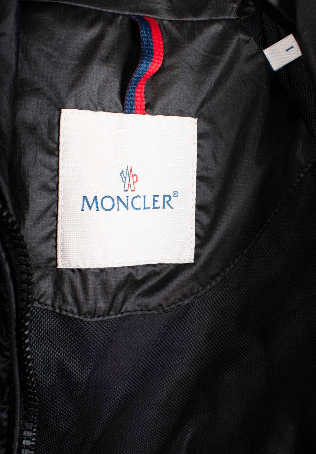 Moncler Donna Giacca lunga con cappuccio e cintura Taglia 1-S/M, S.I.M. in vendita 4