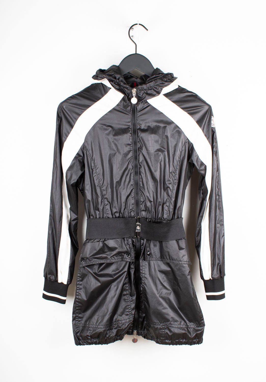 Moncler Frauen lange Jacke mit Kapuze Gürtel Jacke Größe 1-S/M, S1499