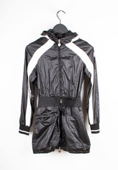 Moncler Frauen lange Jacke mit Kapuze Gürtel Jacke Größe 1-S/M, S1499