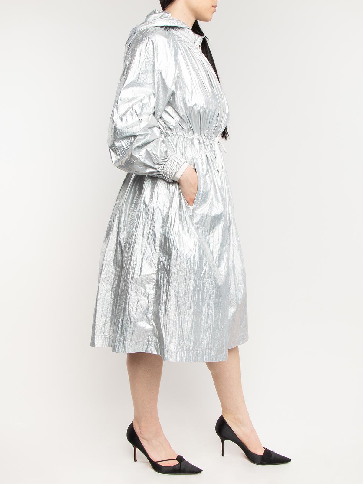 Moncler Women's Silver Trench Coat In Good Condition In London, GB