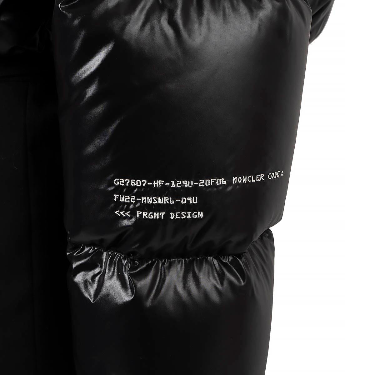 MONCLER x FRGMT noir 2022 IRVINIE CROPPED DOWN Puffer Jacket 1 S en vente 1