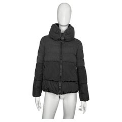 Moncler x Loro Piana (Rain System Zelander), giacca in lana con cerniera in piuma d
oca