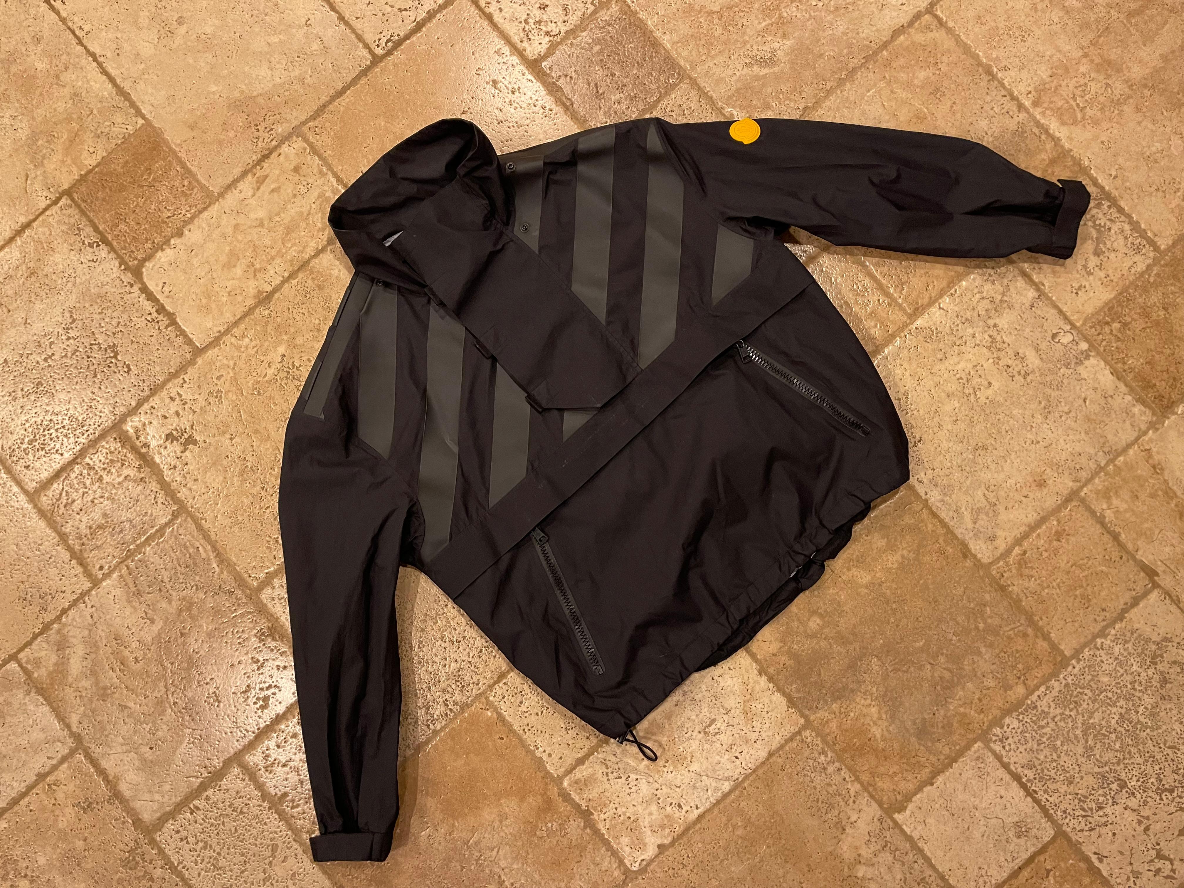 Moncler off on sale white windbreaker black