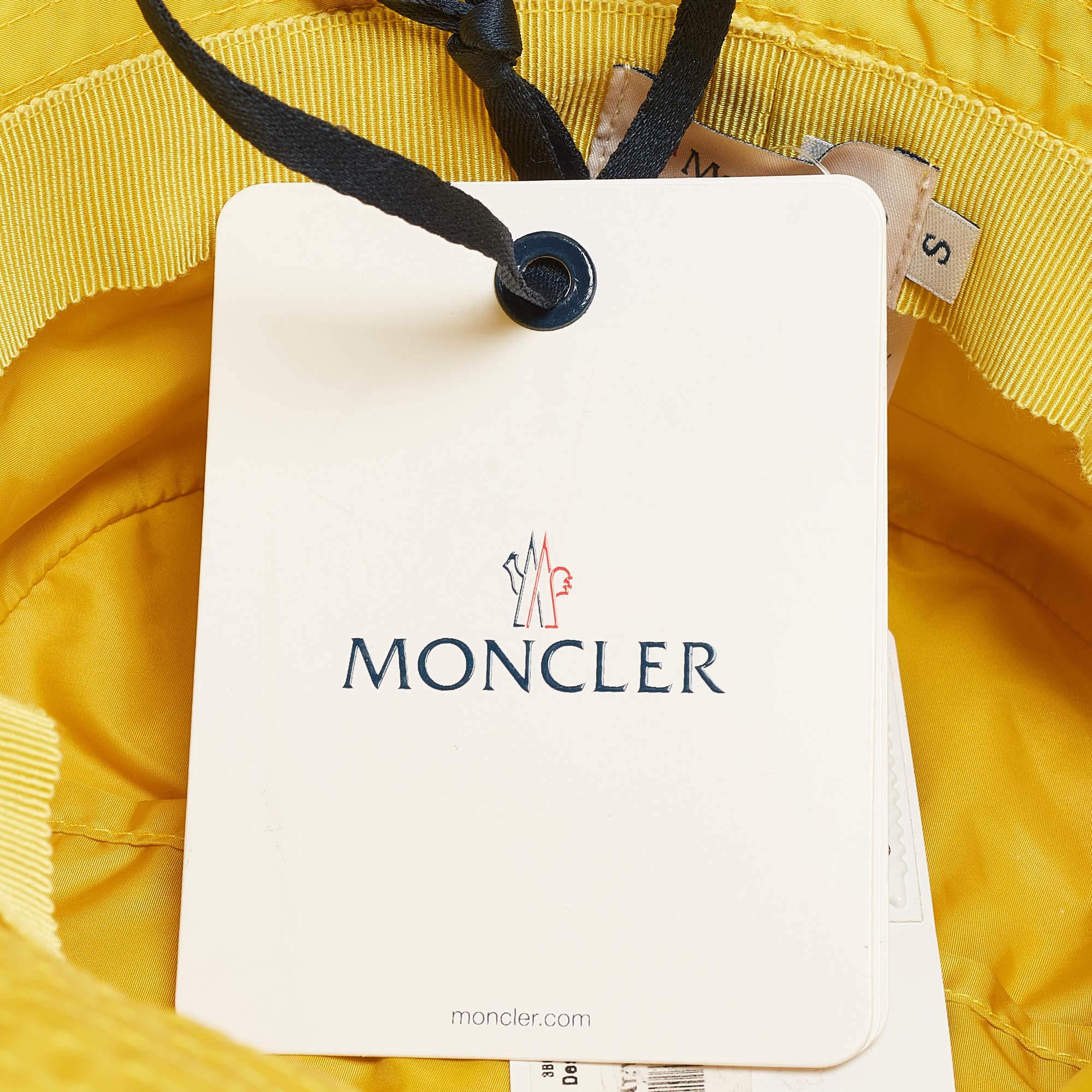 Cappello a Secchiello in Nylon con Logo Patch Giallo Moncler S in vendita 2