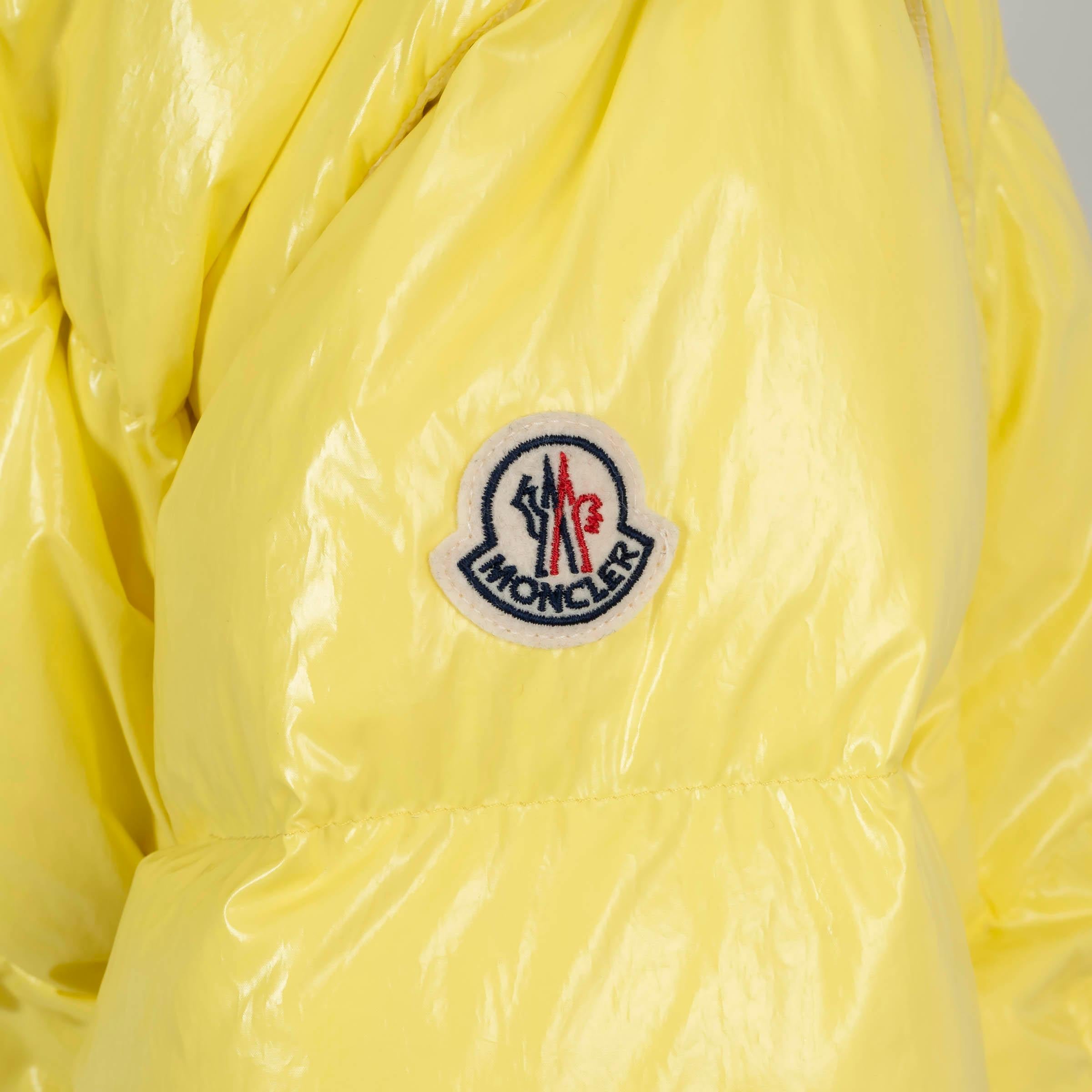 MONCLER gelbe Nylonweste 2023 MAULEON CONVERTIBLE DOWN PUFFER Jacke 1 S im Angebot 1