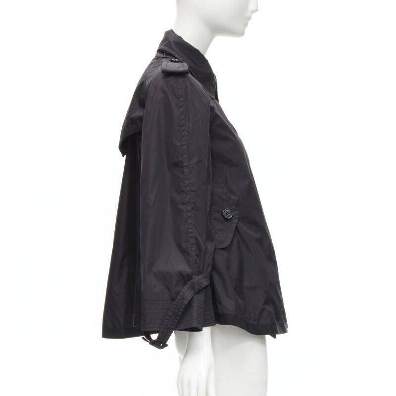 Donna MONCLER Yukiko Giubbotto nero con bottoni a pressione, giacca a vento poncho Sz.0 XS in vendita