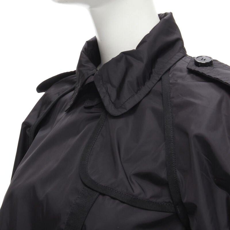 MONCLER Yukiko Giubbotto nero con bottoni a pressione, giacca a vento poncho Sz.0 XS in vendita 3