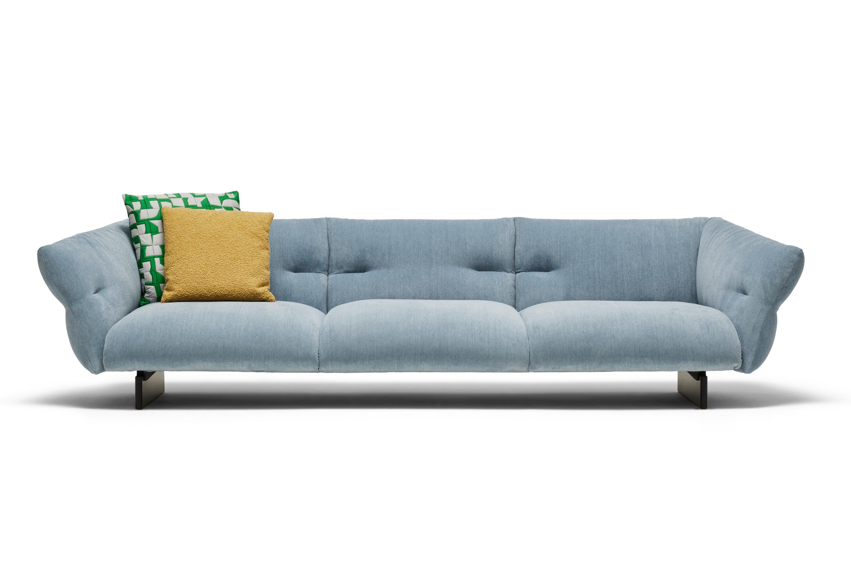 Moncloud Sofa by Patricia Urquiola for Cassina In New Condition For Sale In Barcelona, Barcelona