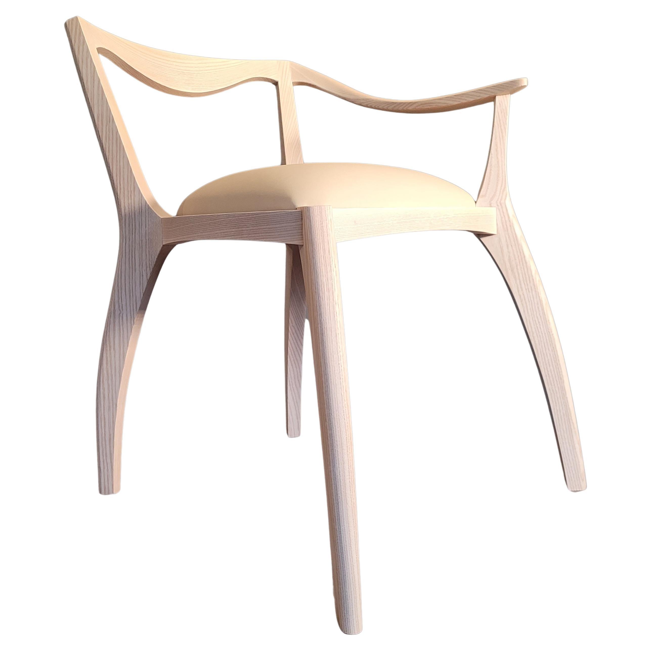 Mond 12 Reading Chair - Modern Design hand-crafted in Germany For Sale