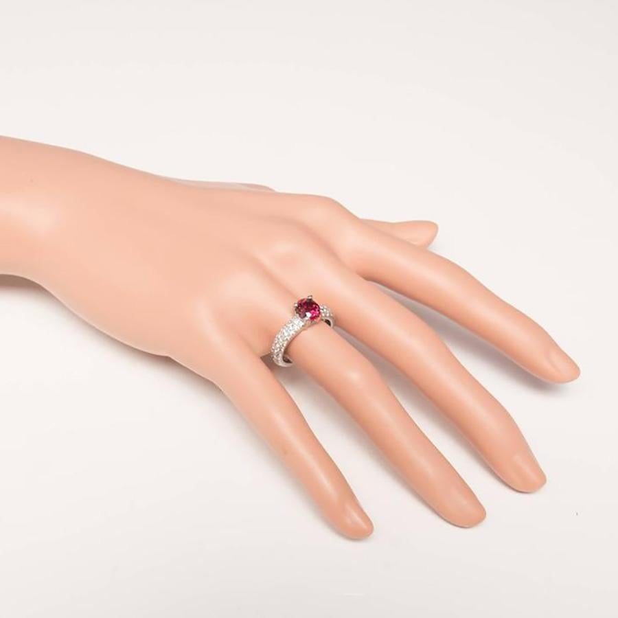Mondera Mondera Verlobungsring, GIA zertifiziert 1,59 Karat roter Spinell Diamant Platin im Angebot 1
