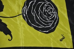 Sciarpa in seta "Beautiful Olive Green & Black Floral Bloom" di Mondi