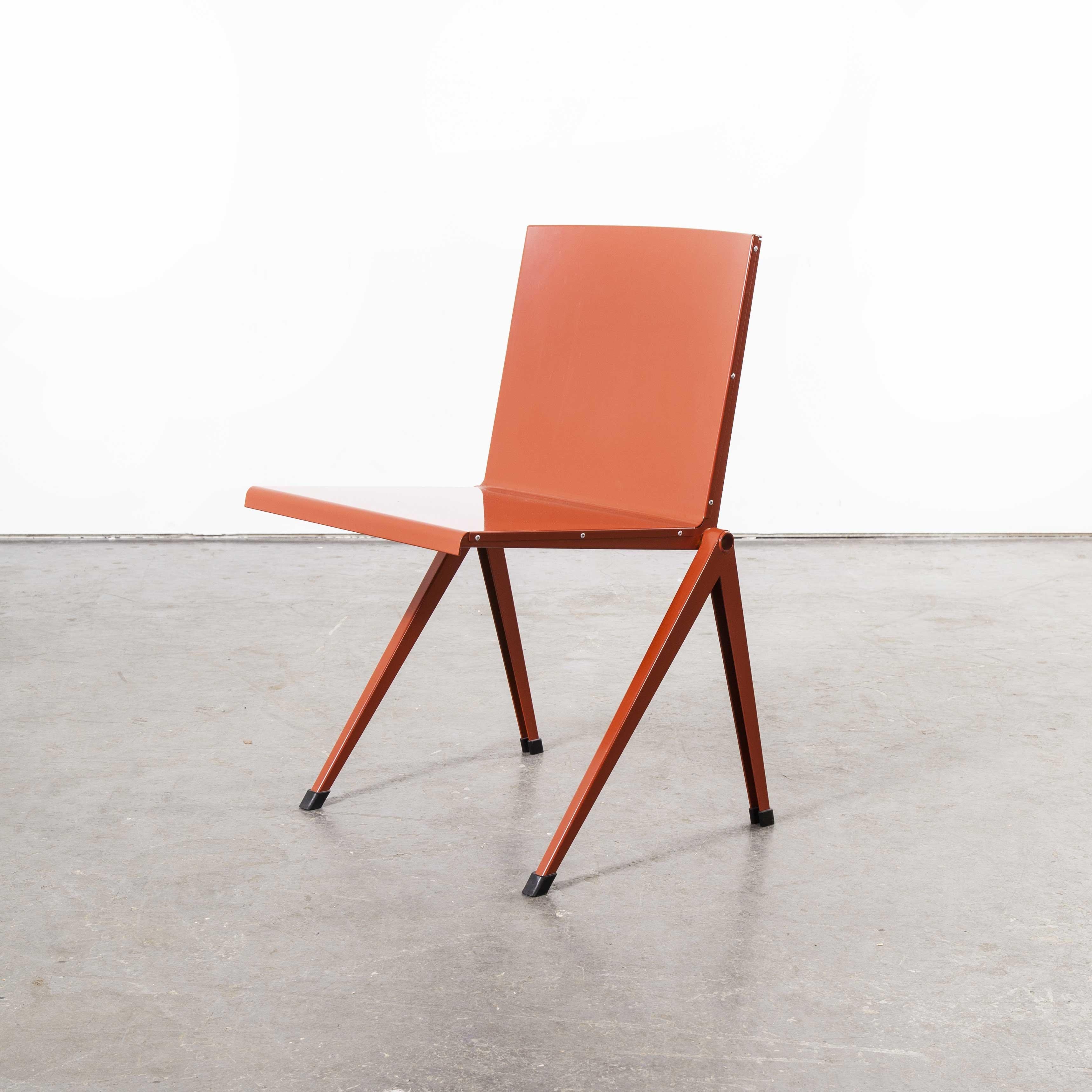 Unknown Mondial Chair by Gispen - Gerrit & Wim Rietveld - Original