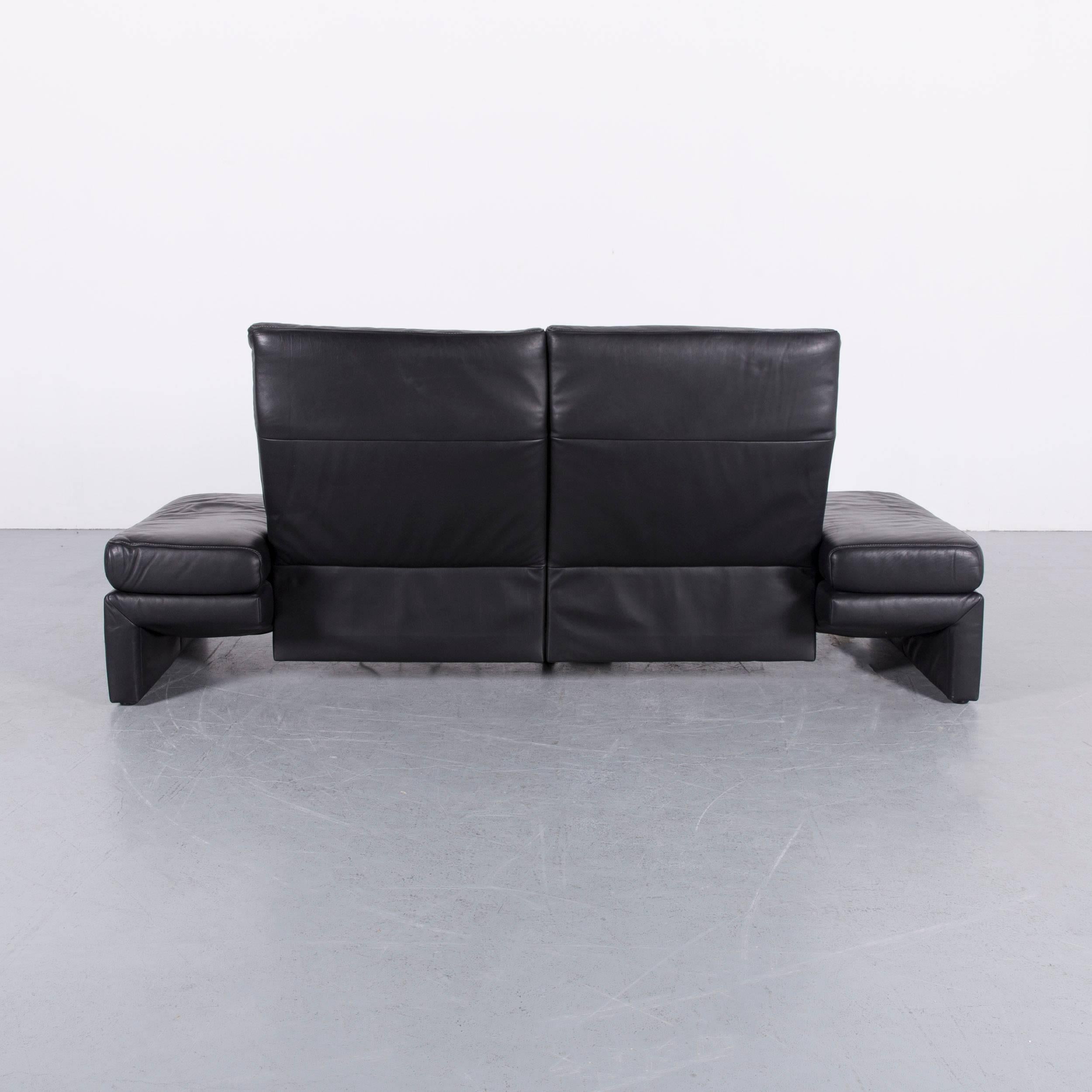 Mondo Leather Sofa Black Three-Seat Recliner 2
