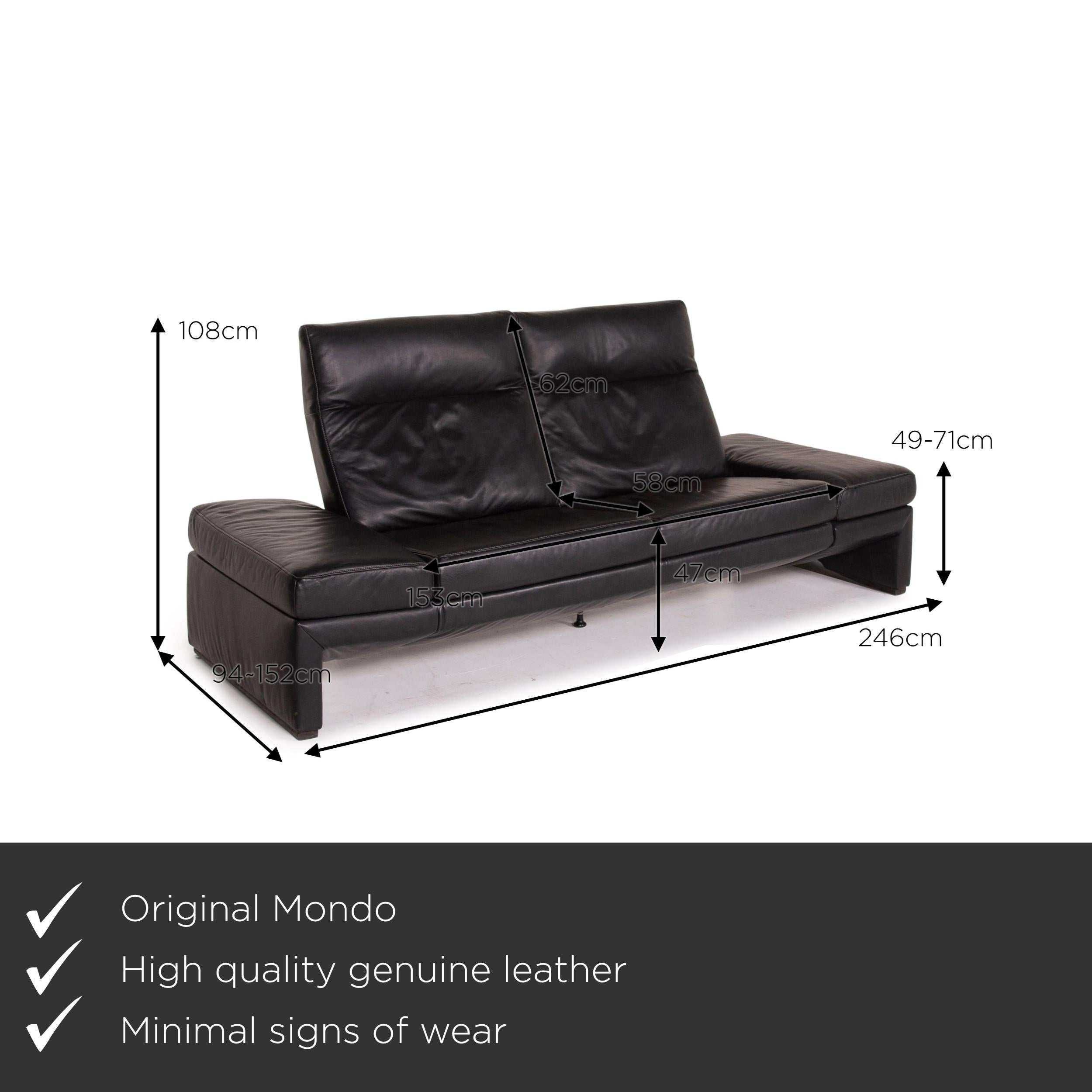 We present to you a Mondo leather sofa black three-seat electrical function relaxation function.


 Product measurements in centimeters:
 

Depth 94
Width 246
Height 105
Seat height 47
Rest height 49
Seat depth 58
Seat width 153
Back