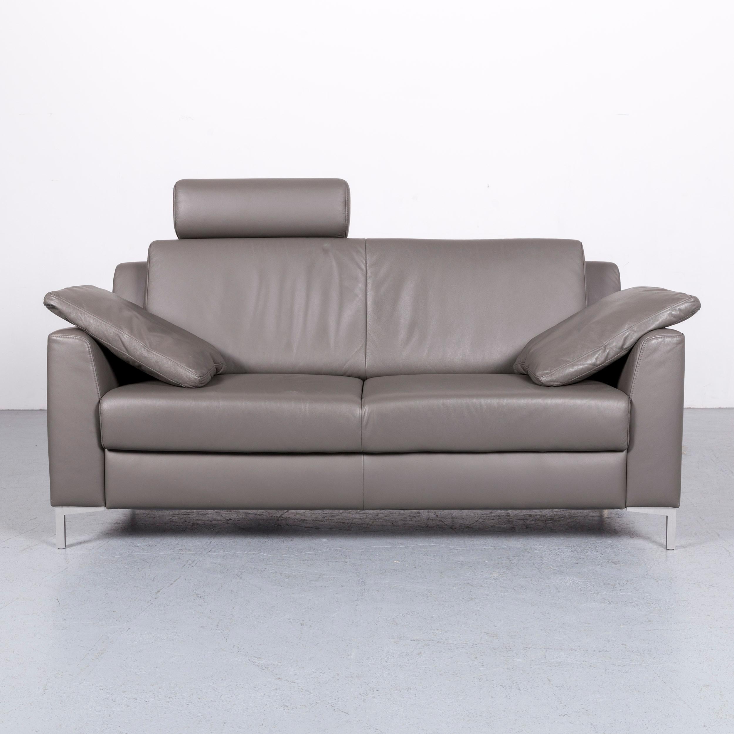 We bring to you an Mondo leather sofa set grey leather two-seat couch.






























   