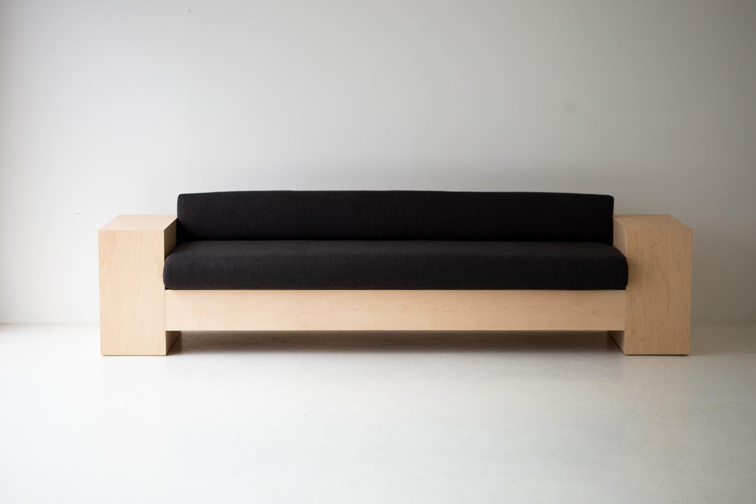Mondo Modernes Sofa  (amerikanisch) im Angebot