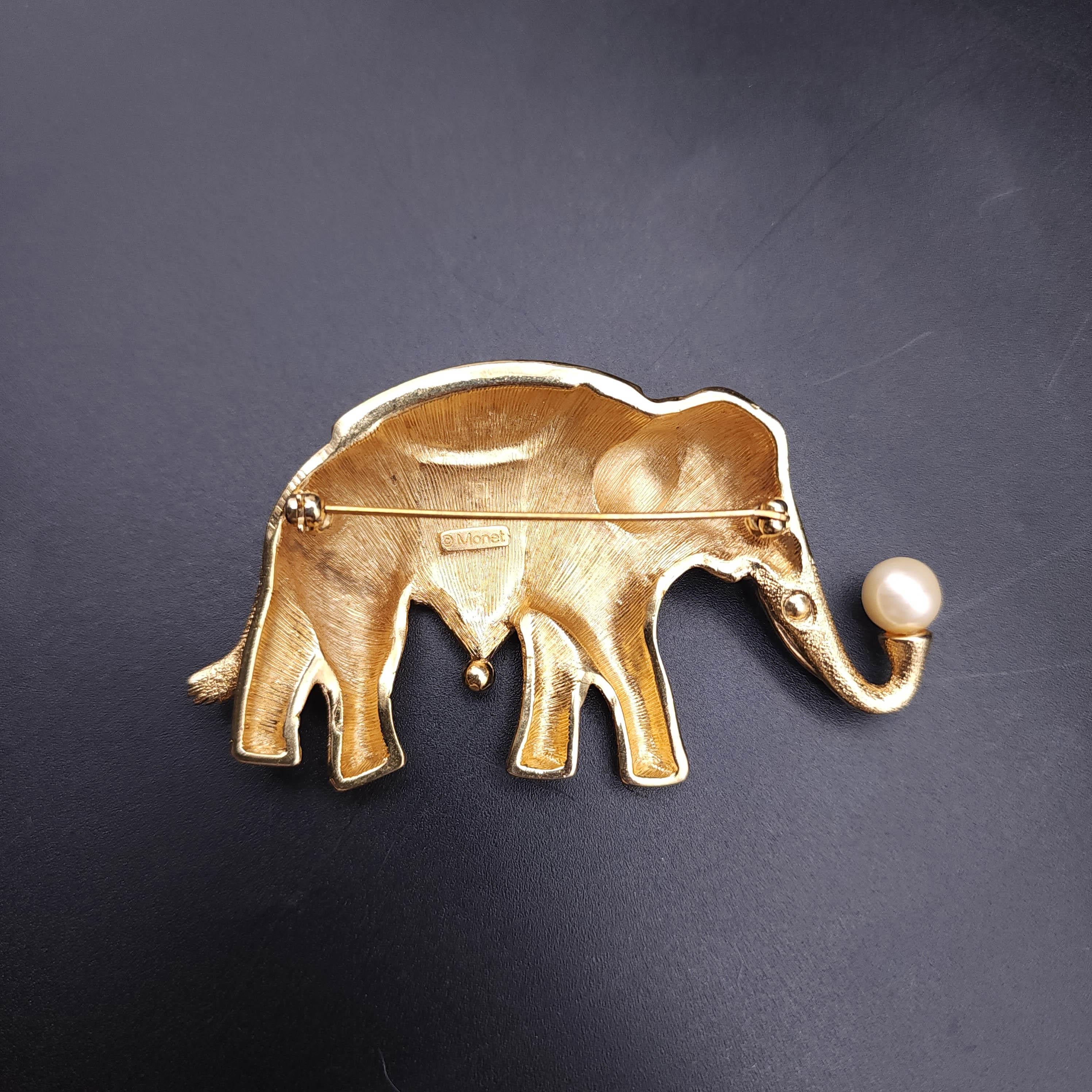 Monet Elephant Brooch with Faux Pearl and Enamel Accents, Vintage, Gold Filled In Excellent Condition For Sale In Milford, DE