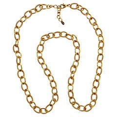 Monet Gold Plated Oval Link Chain Necklace circa 1980s 