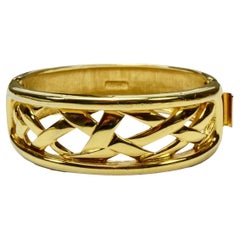 Monet Gold plattiert Gitter Design Armreif mit Seite Verschluss