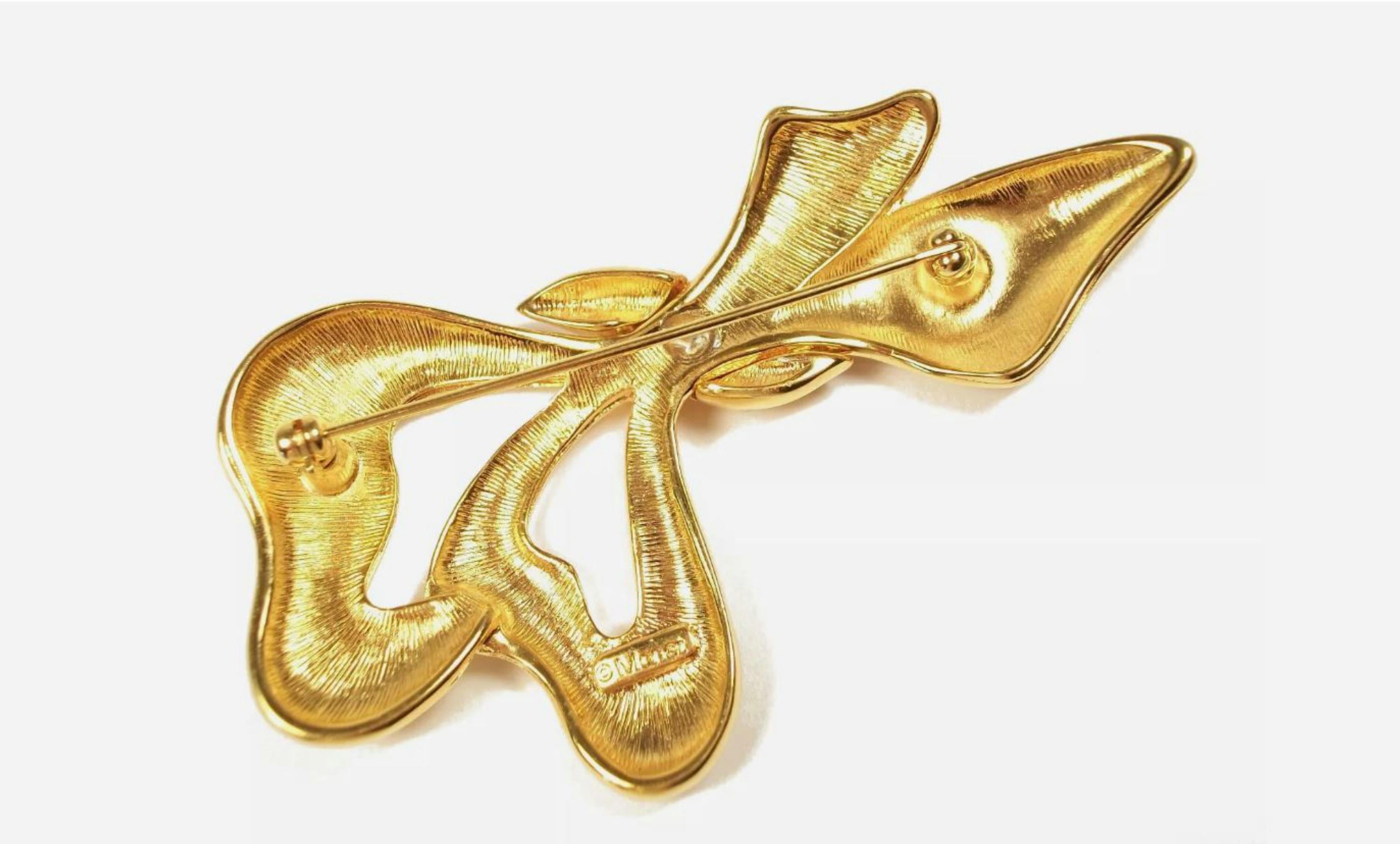 Women's MONET - Large Vintage Gold Tone Bow Brooch - Signed - U. S. - Circa 1980's For Sale