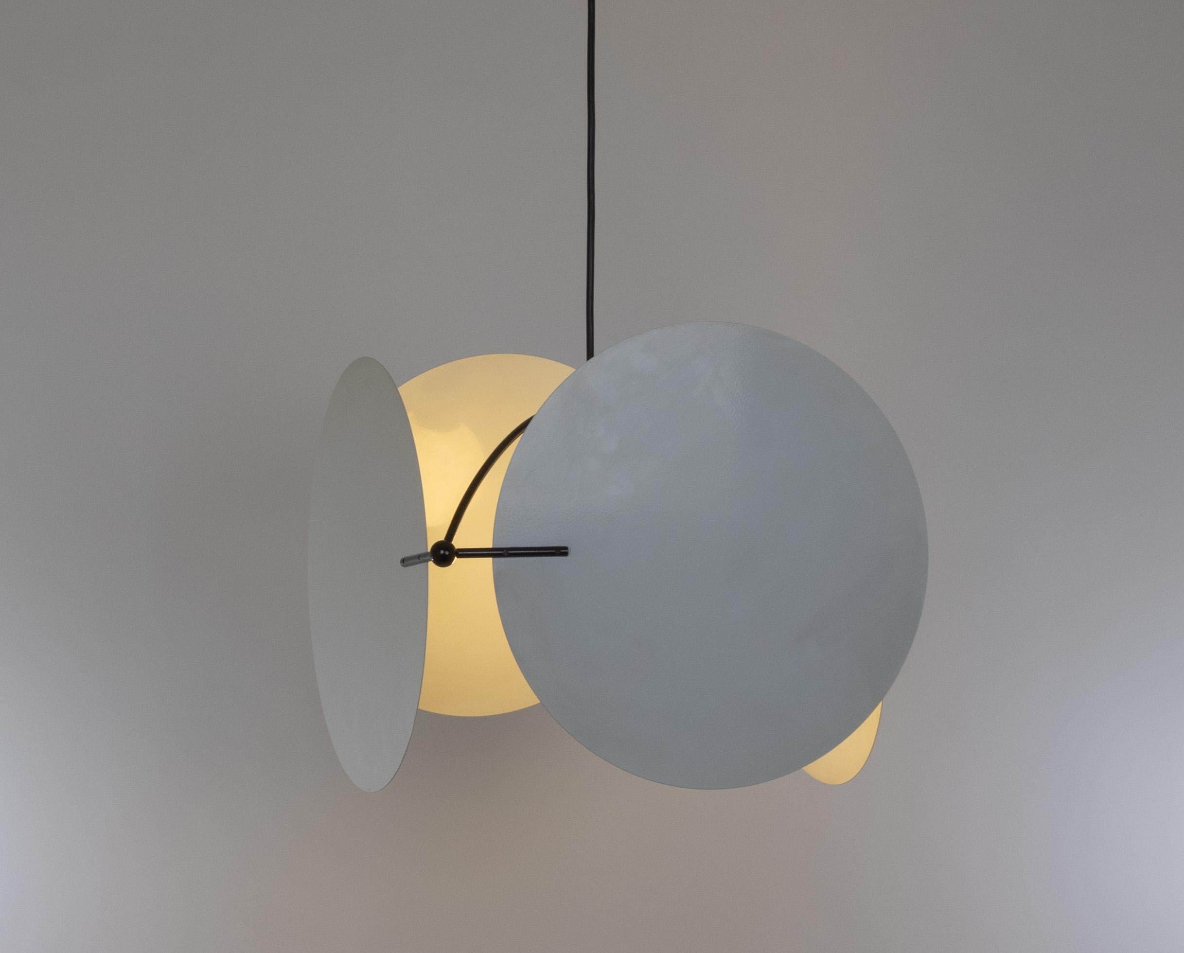 Laccato Ciondolo Monet di Vico Magistretti per O-Luce, anni '80 in vendita