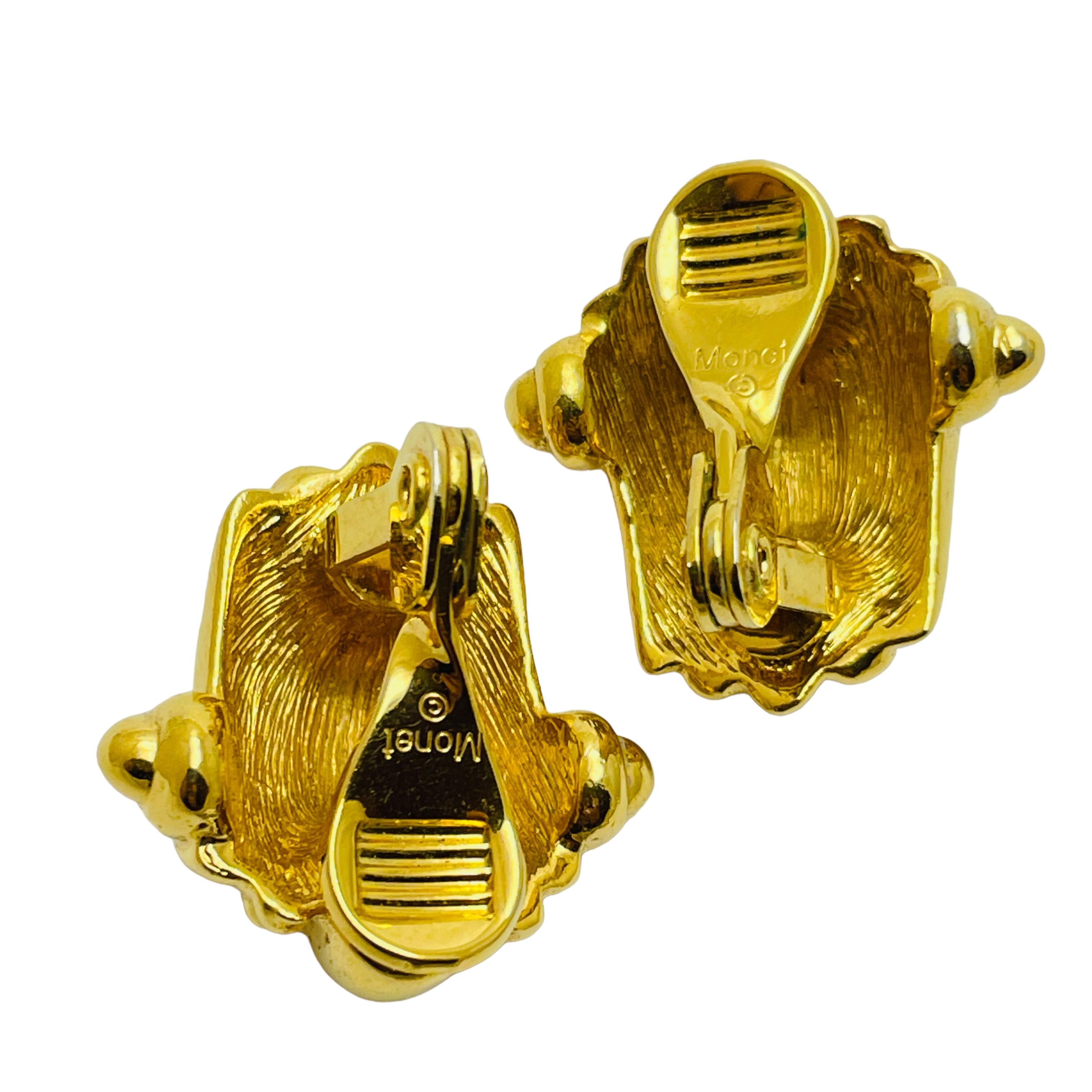 MONET signed gold plated vintage designer clip on earrings In Good Condition For Sale In Palos Hills, IL