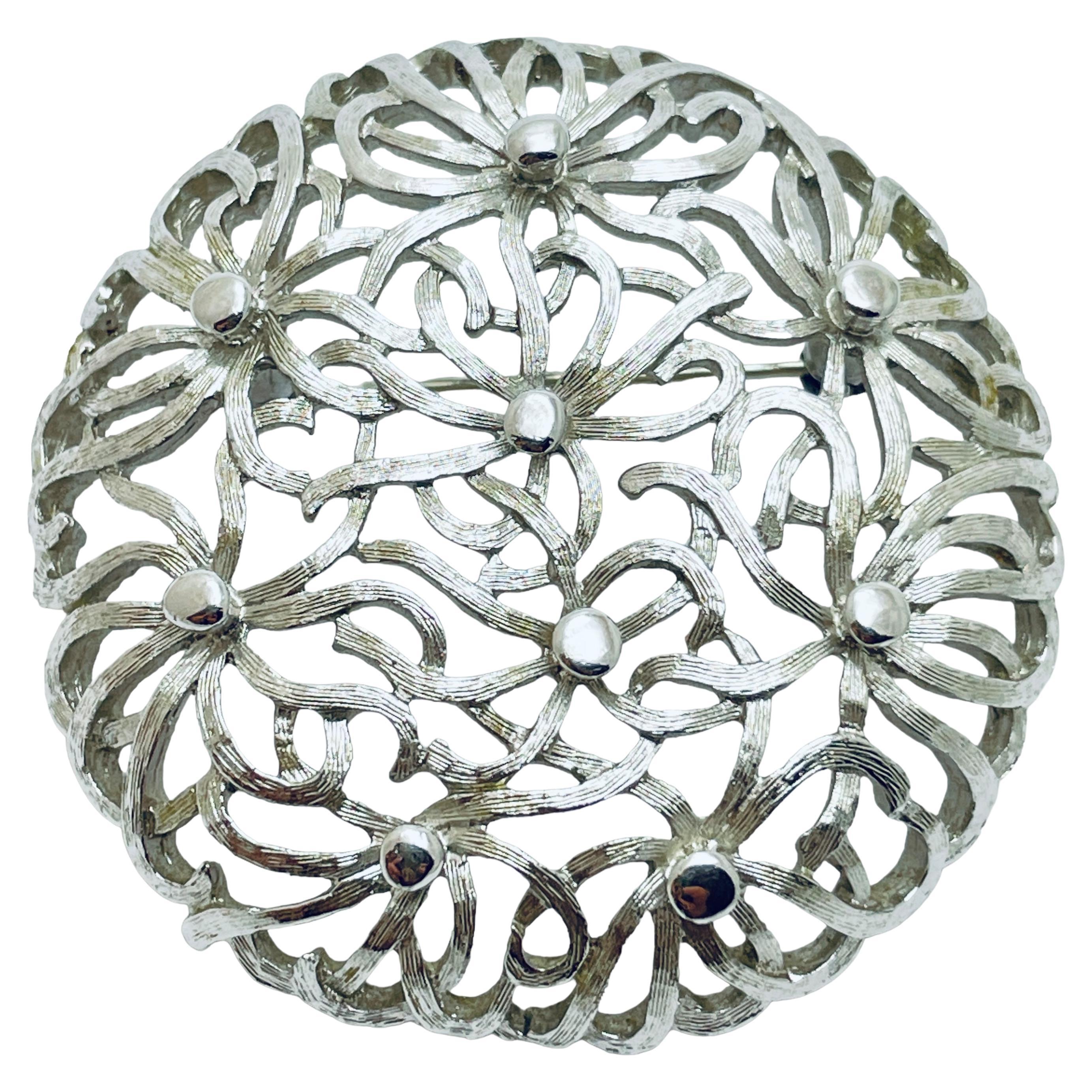 Spilla di design grande firmata Monet in argento