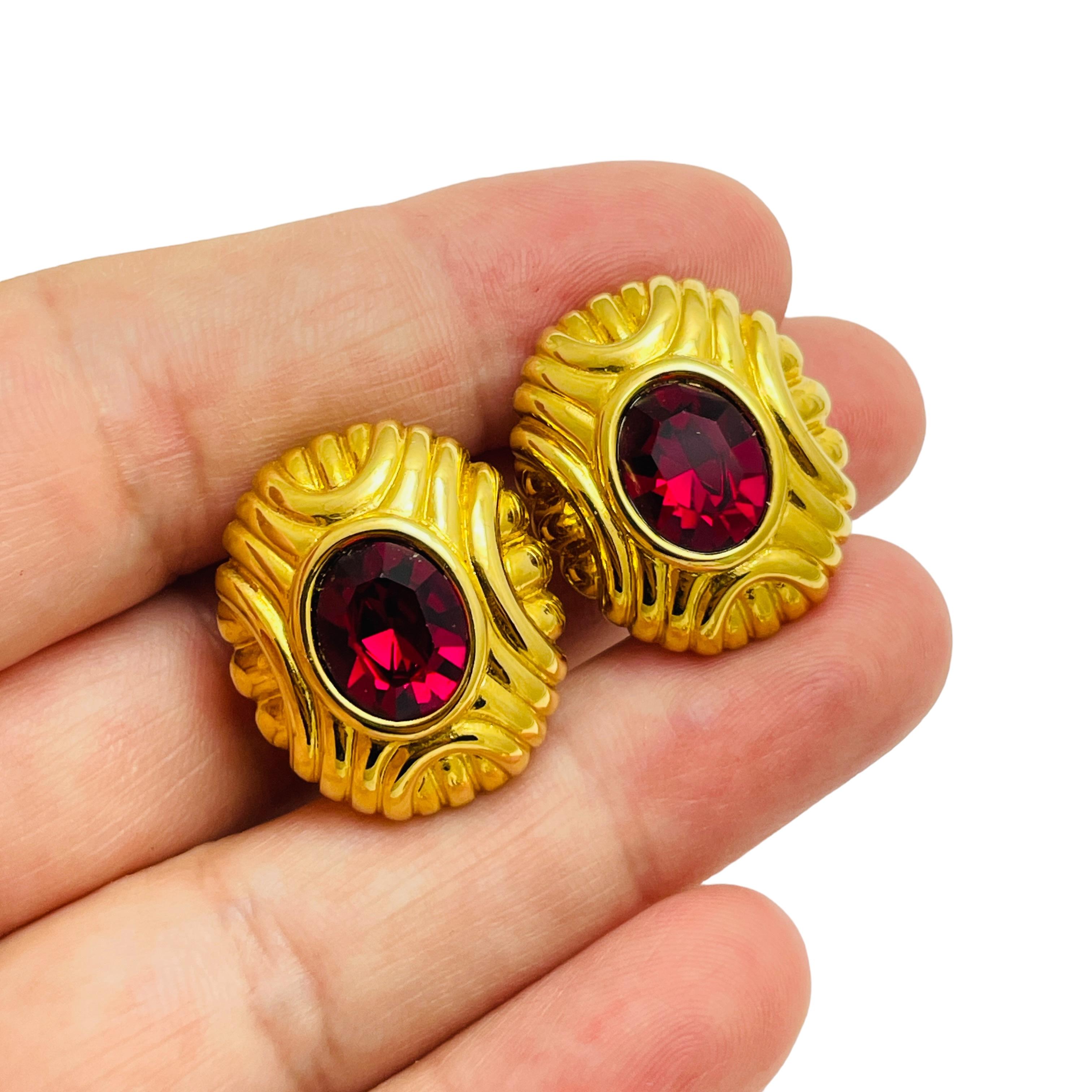De las mujeres MONET firmado vintage oro rubí rojo cristal diseñador pasarela clip en pendientes en venta