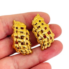 MONET signed vintage gold tone basket wave designer clip on earrings