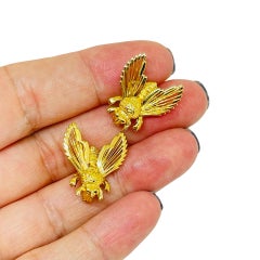 MONET signed vintage gold tone bee fly insect set of 2 designer small brooch
