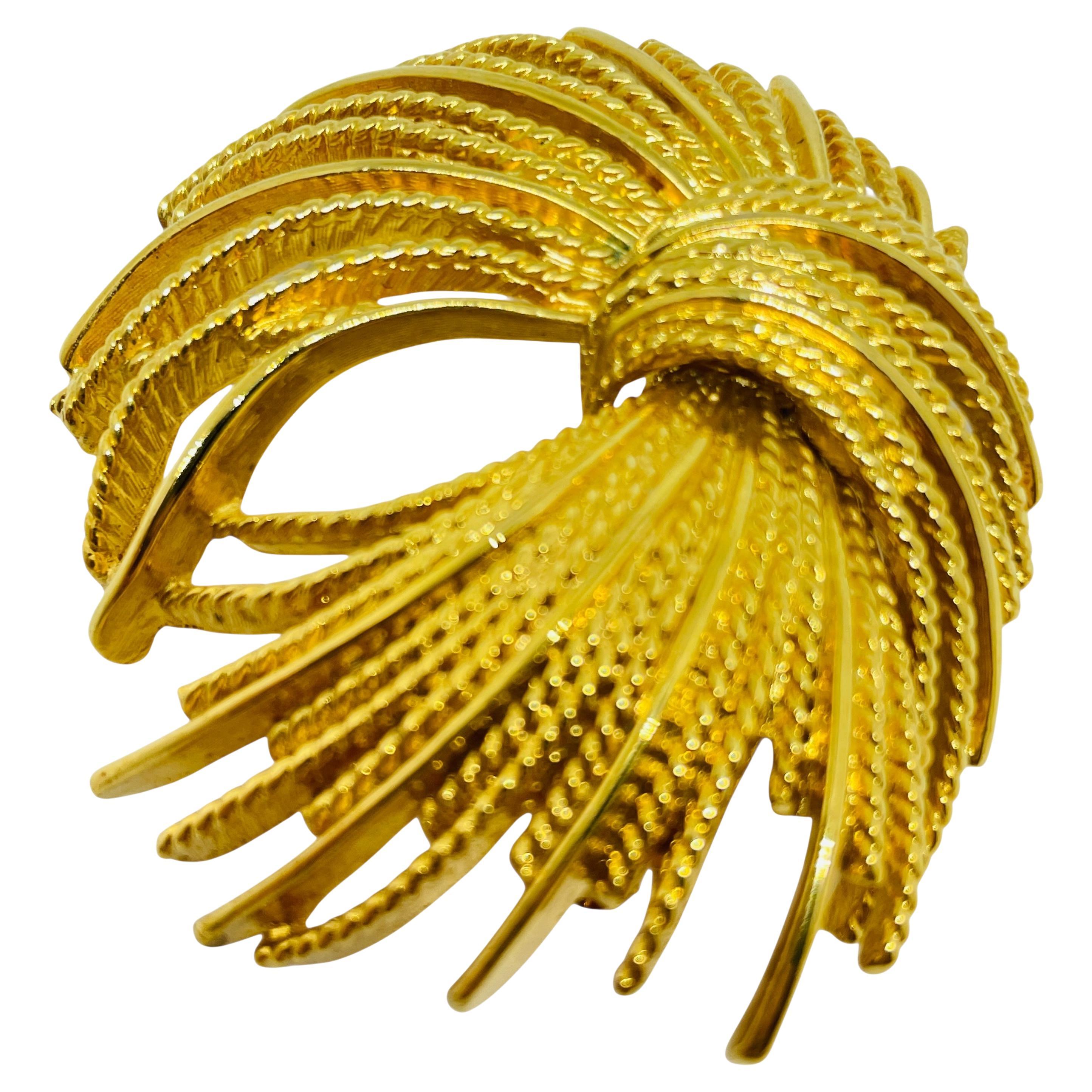 MONET broche de diseño vintage firmado en tono dorado