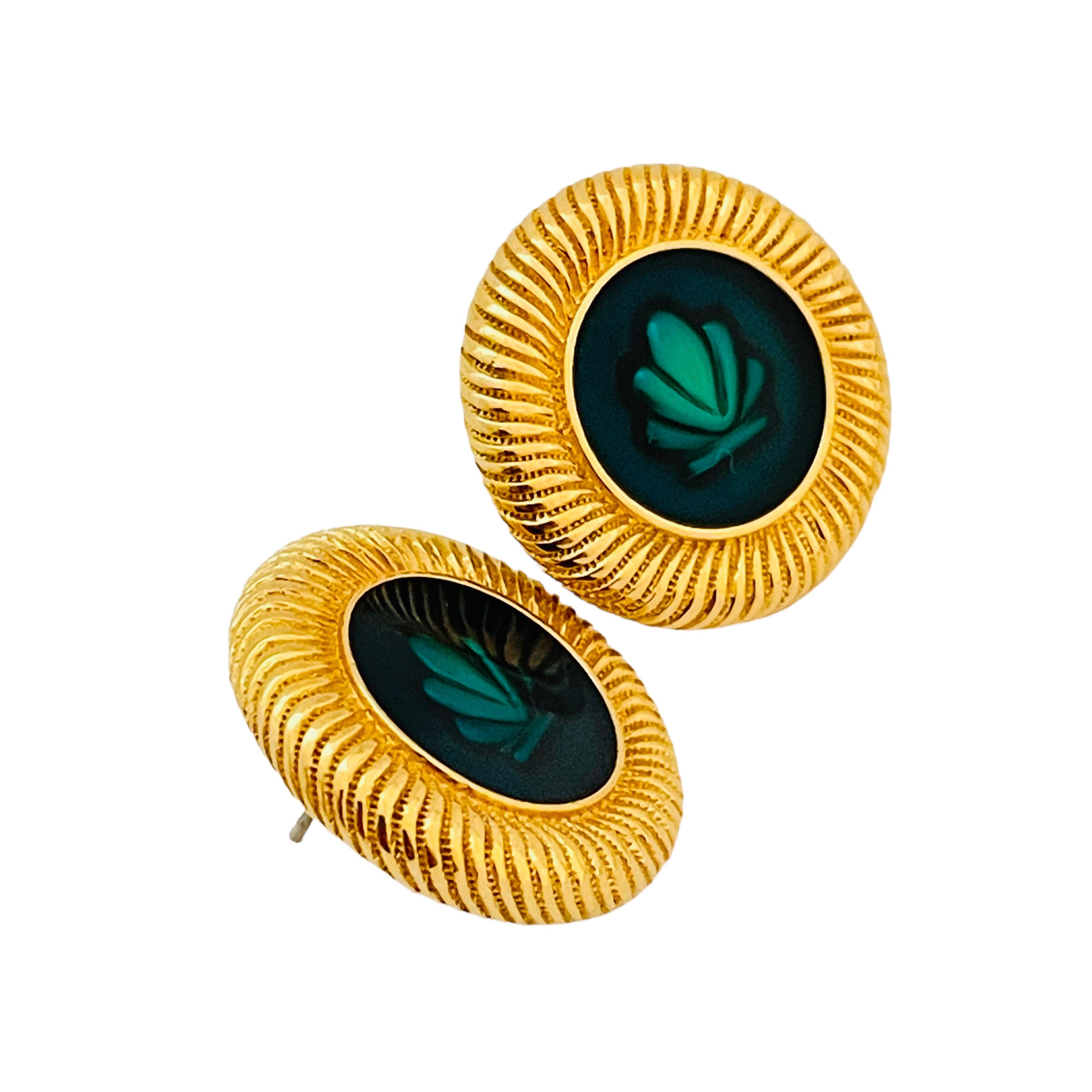 da uomo o donna Orecchini firmati Monet con smalto d'epoca in tonalità oro in vendita