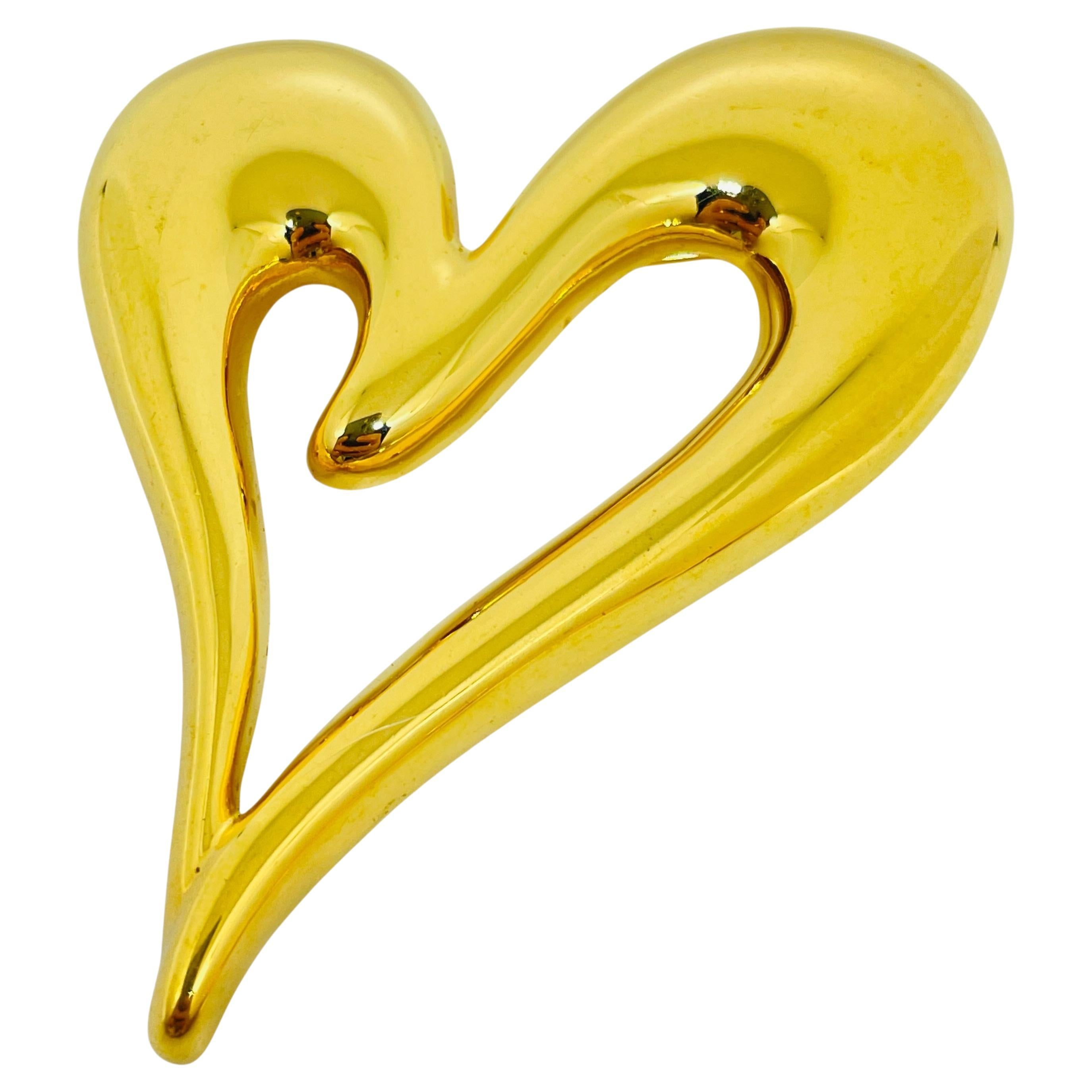 MONET signed vintage gold tone heart designer brooch