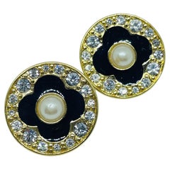 MONET signed vintage gold tone pearl enamel rhinestone designer pierced earrings